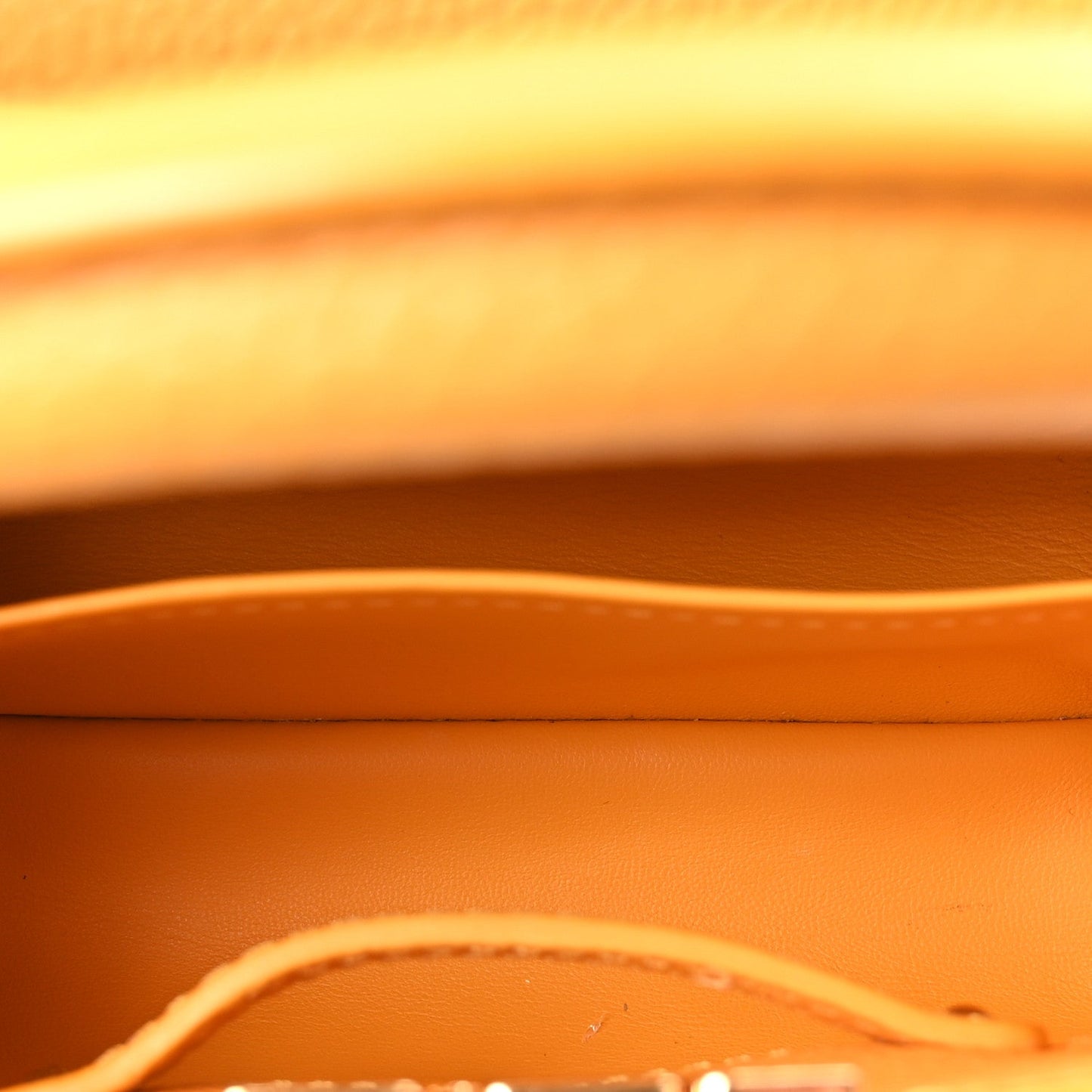 Taurillon Mini Capucines Sunbeam Yellow