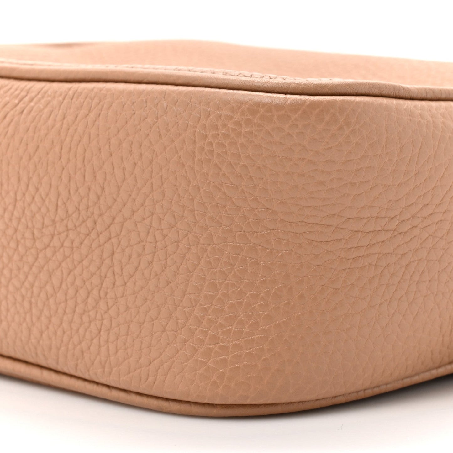 Pebbled Calfskin Small Soho Disco Bag Camelia