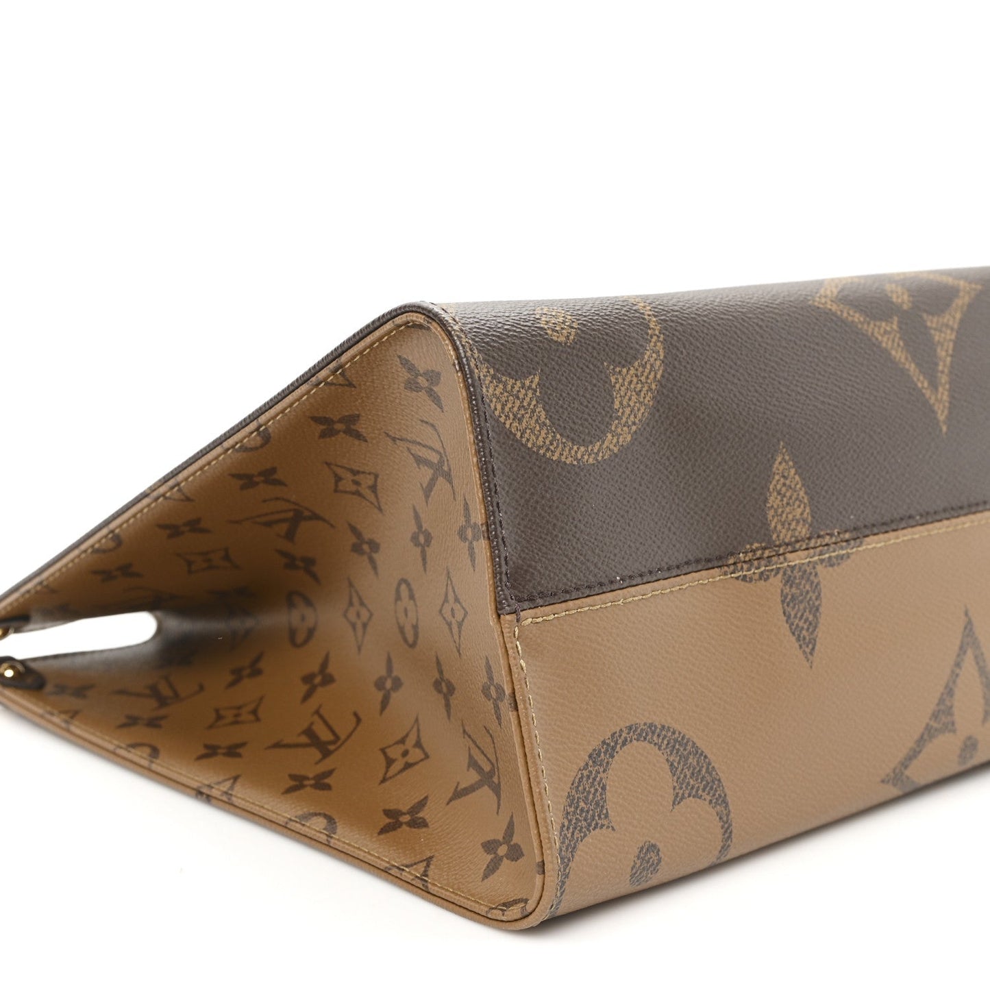 Reverse Monogram Giant Onthego MM
