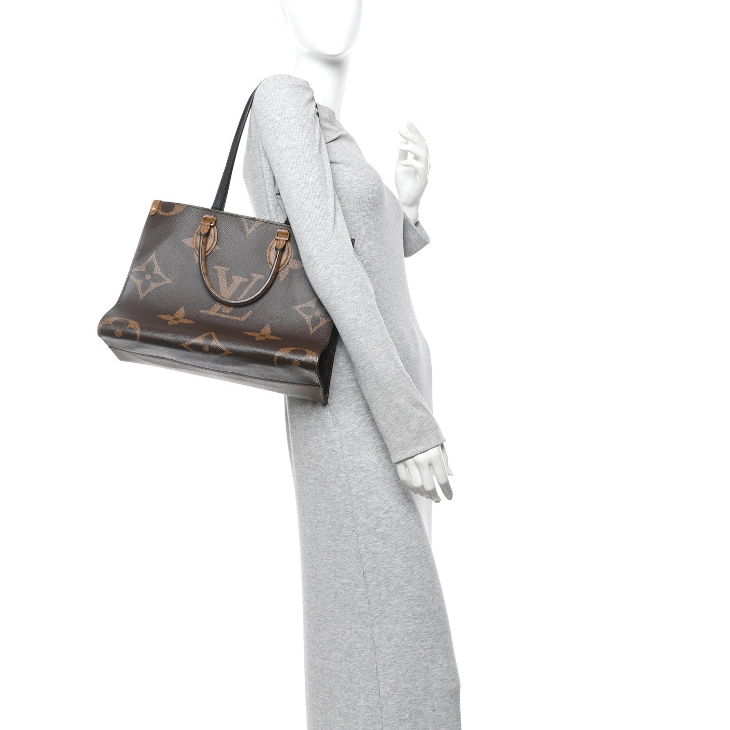 Reverse Monogram Giant Onthego MM