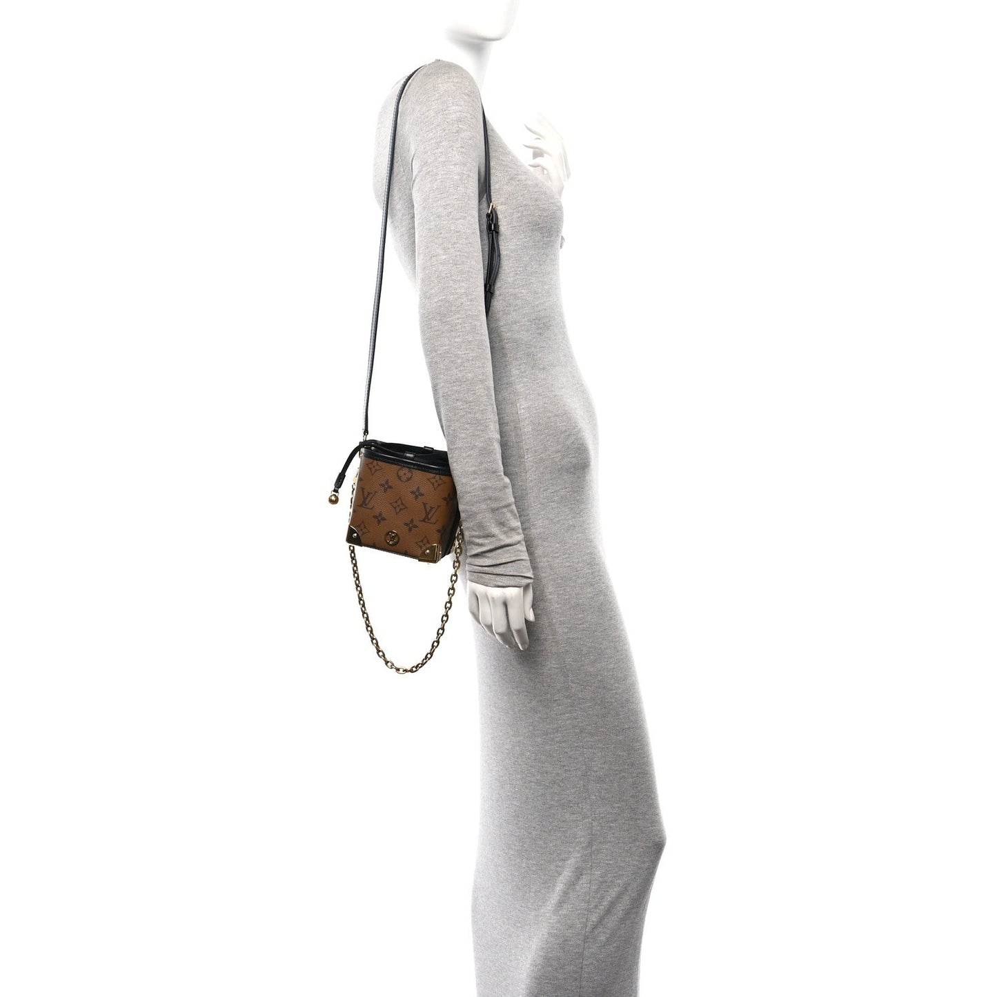 Reverse Monogram Noe Purse
