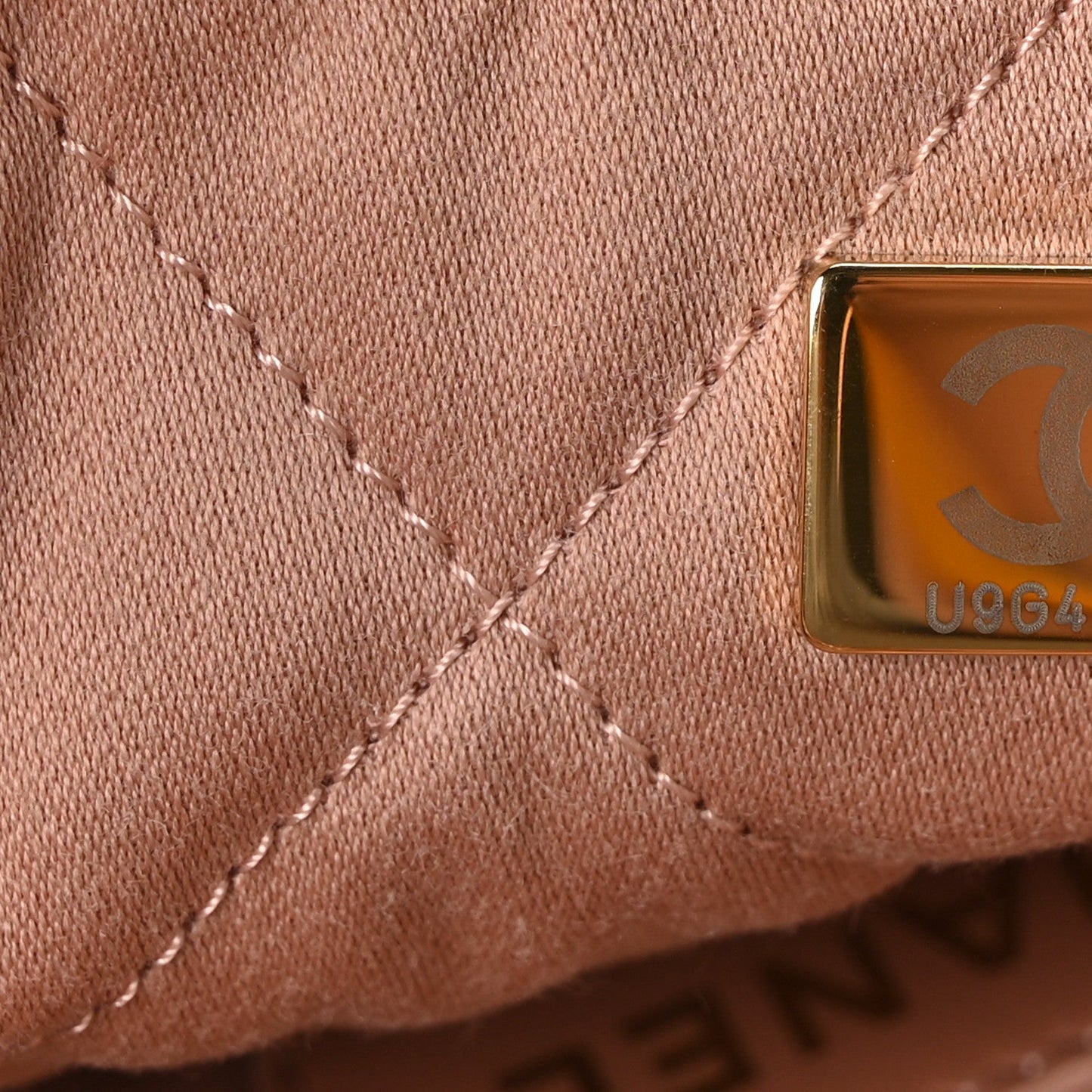 Metallic Calfskin Quilted Small Chanel 22 Pink