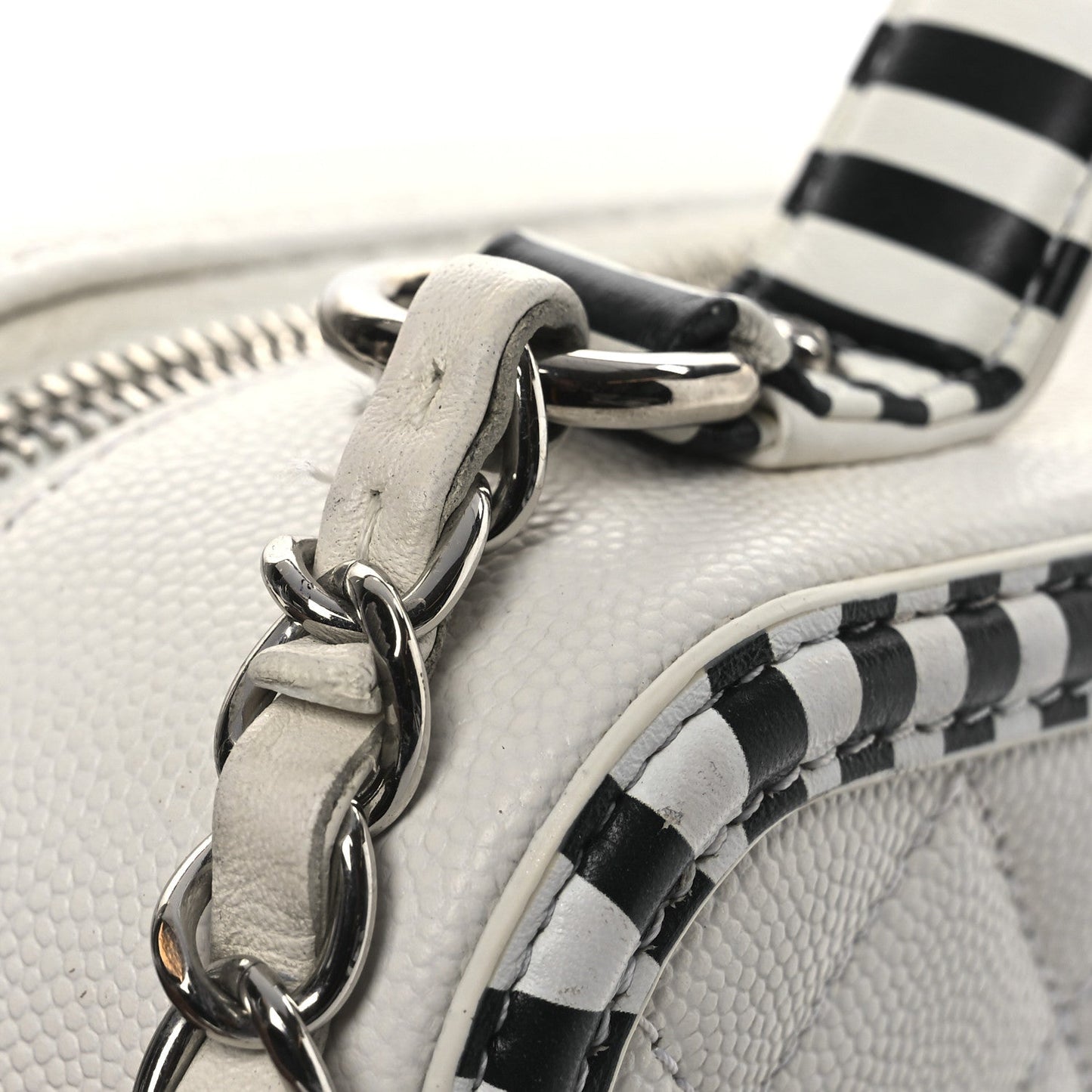 Caviar Quilted Striped Medium CC Filigree Vanity Case White Black