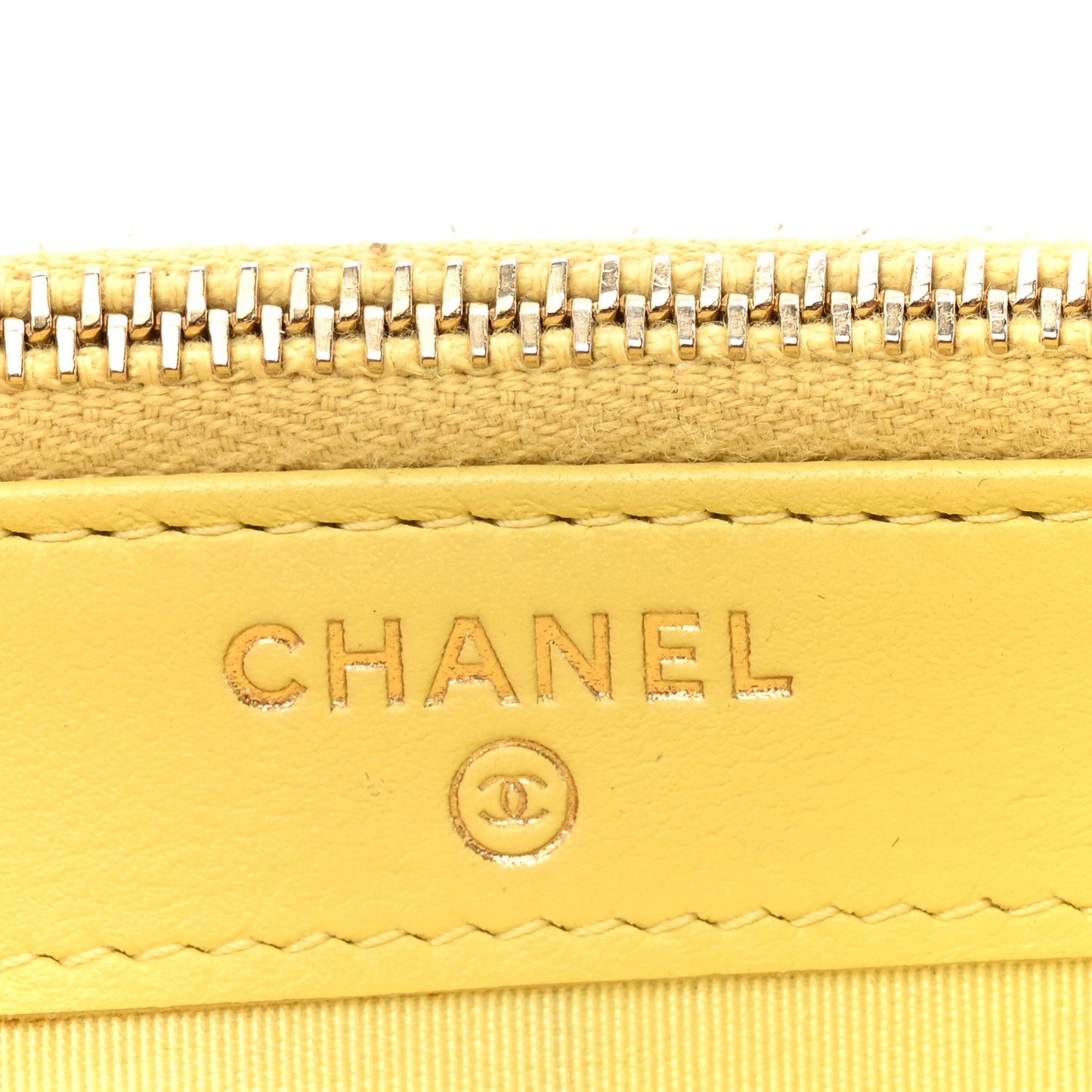 Caviar Quilted CC Filigree Clutch With Chain Yellow