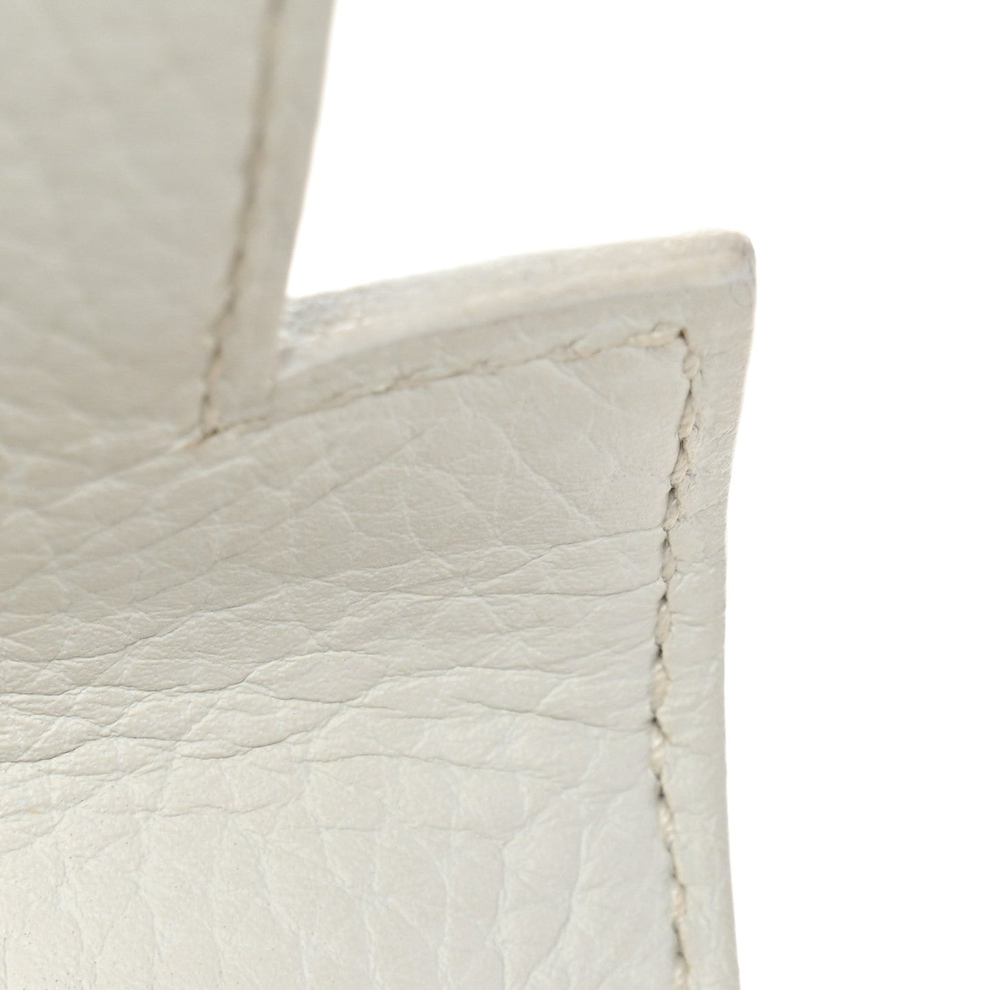 Taurillon Clemence Kelly Retourne 32 White