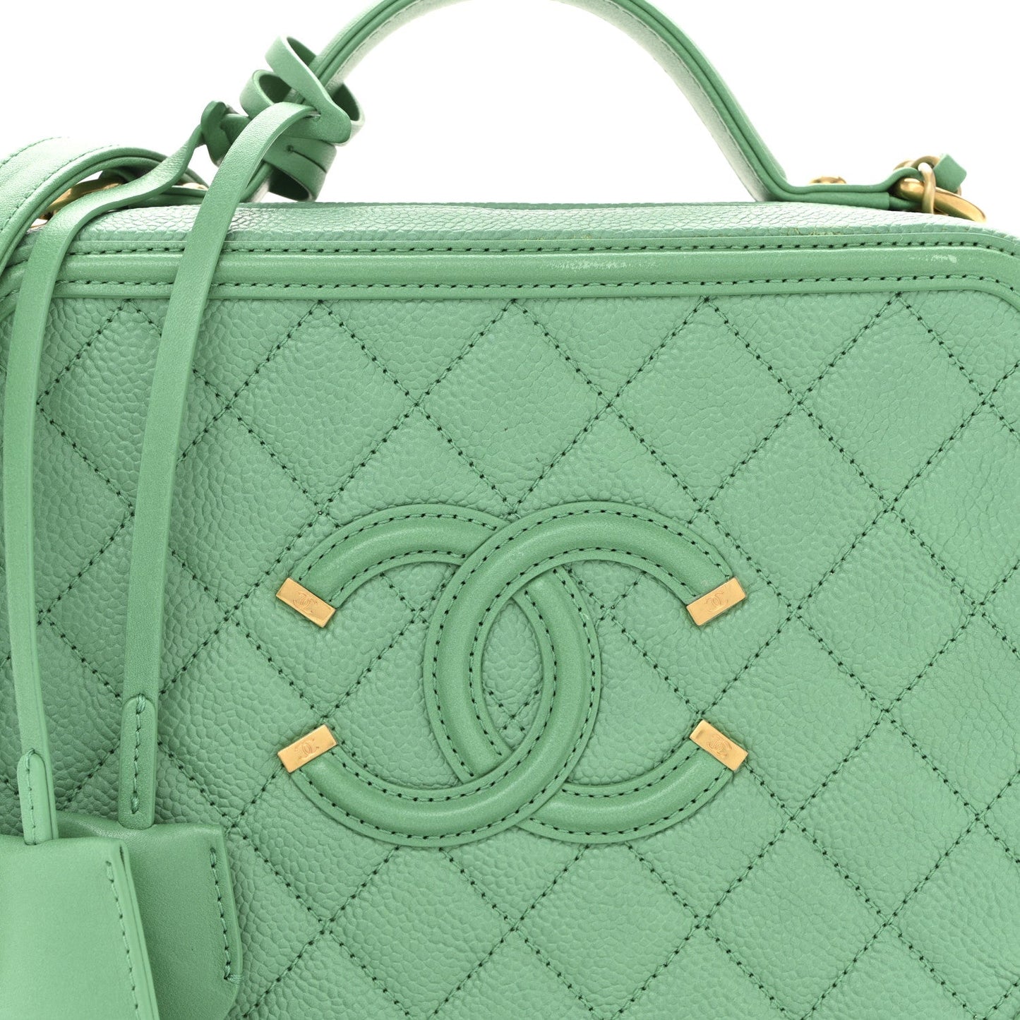 Caviar Quilted Medium CC Filigree Vanity Case Green