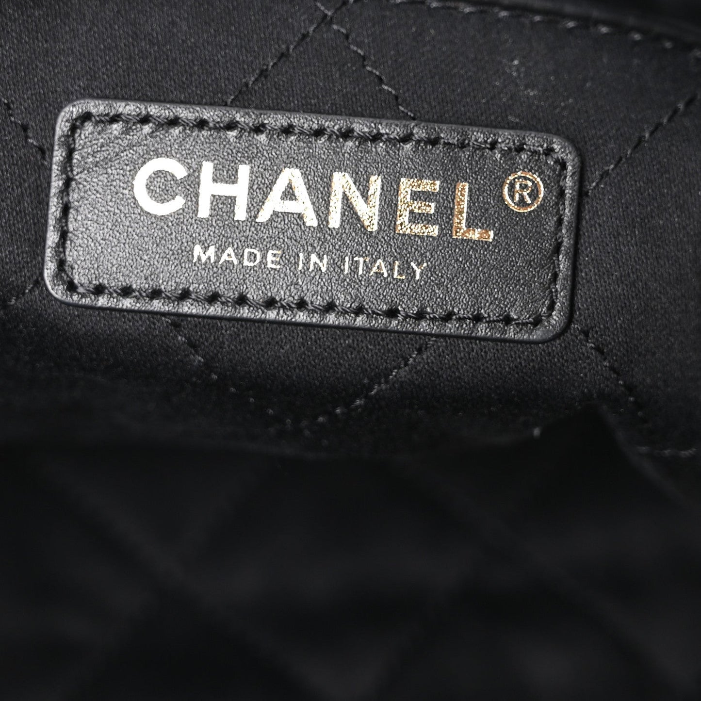 Shiny Calfskin Quilted Small Chanel 22 Black