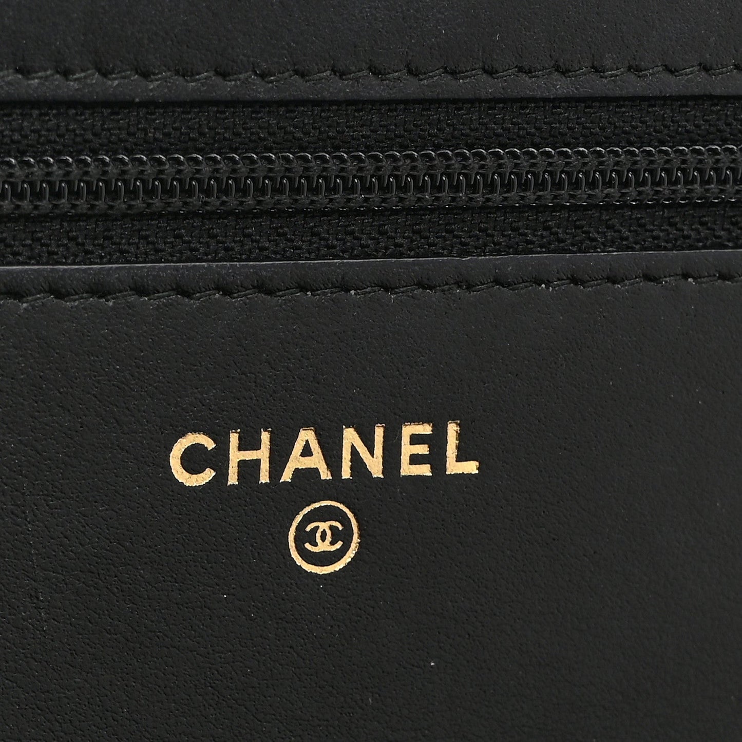 Caviar Quilted CC Filigree Wallet On Chain WOC Black