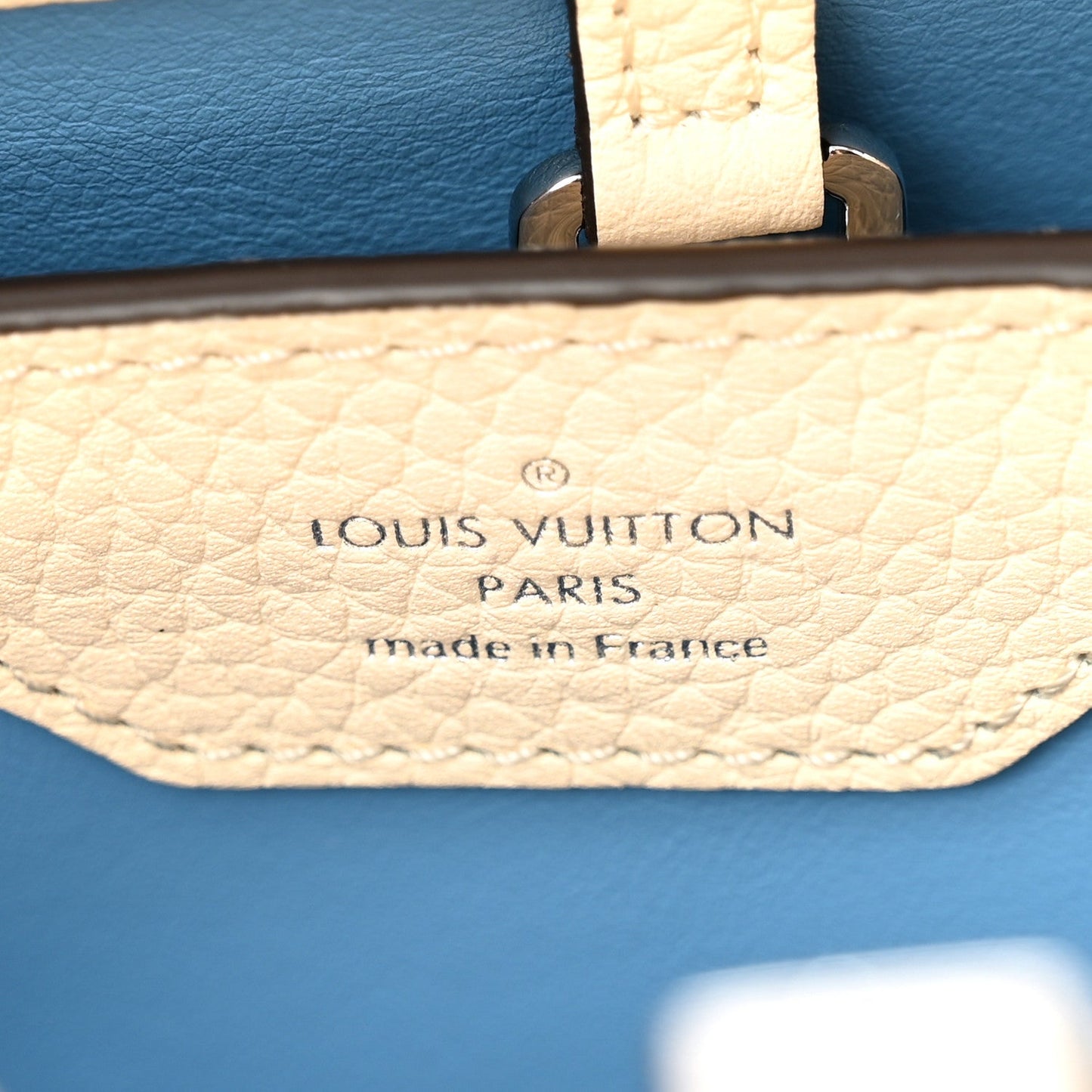 Taurillon Capucines MM Gradient Blue