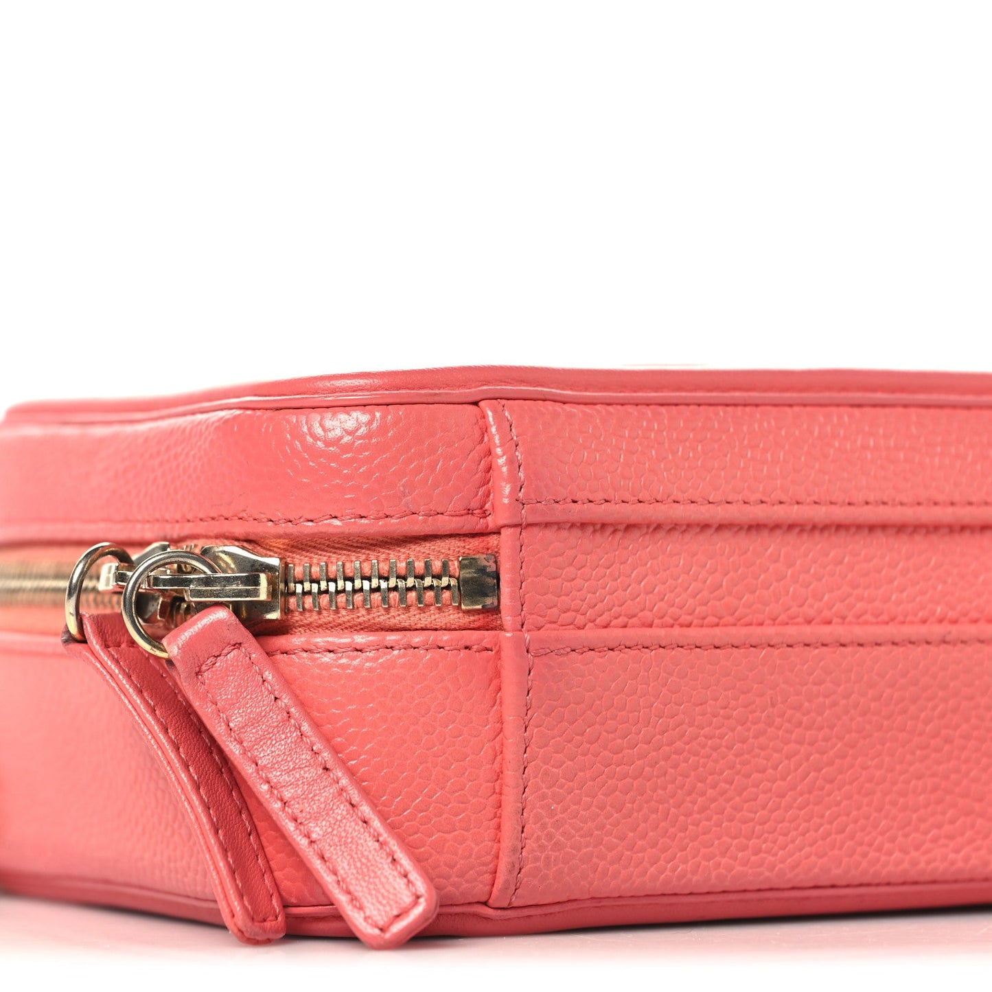 Caviar Quilted Small CC Filigree Vanity Case Pink