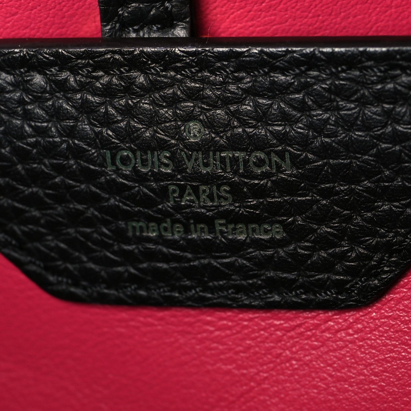 Taurillon Capucines PM Black