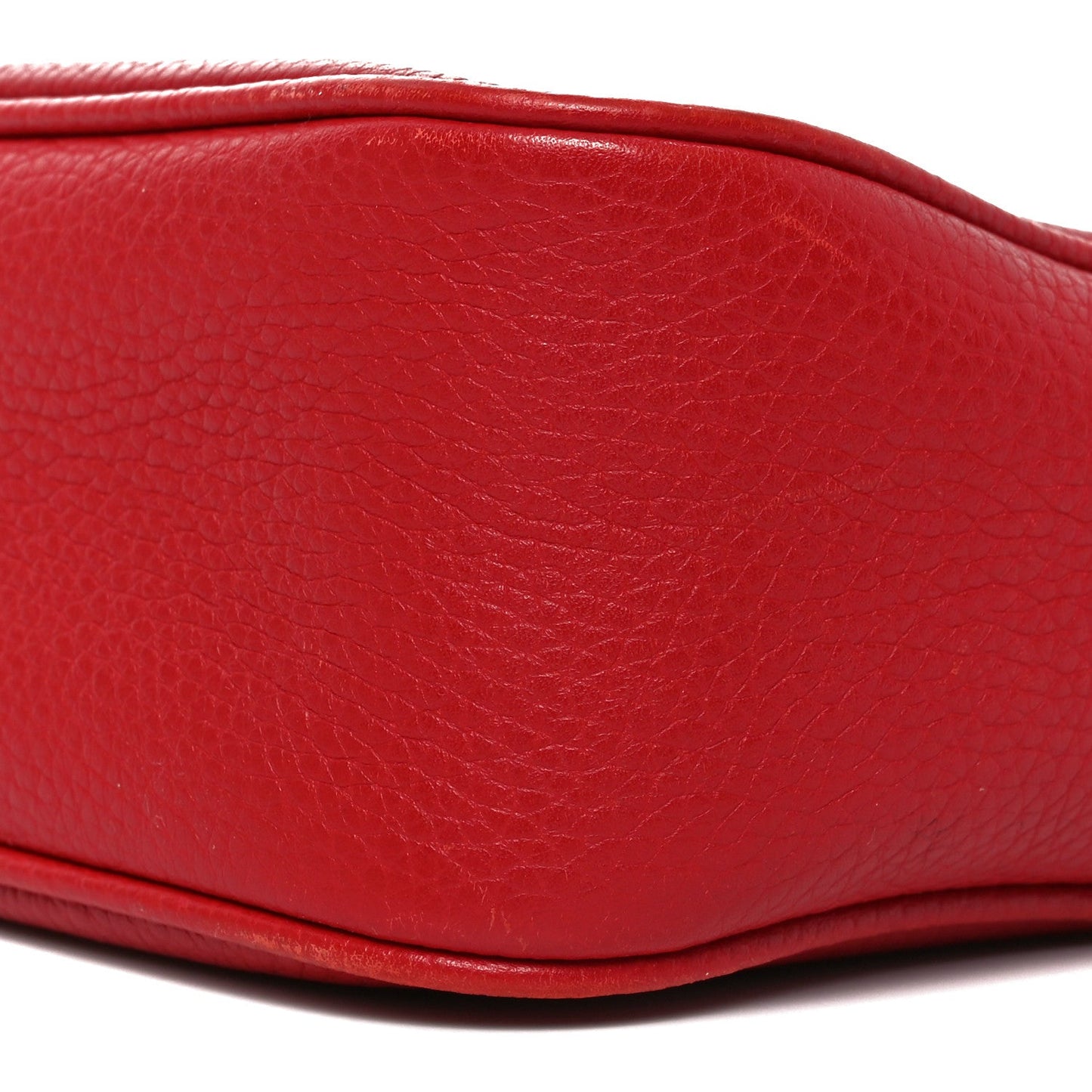 Pebbled Calfskin Small Soho Disco Bag Vibrant Red