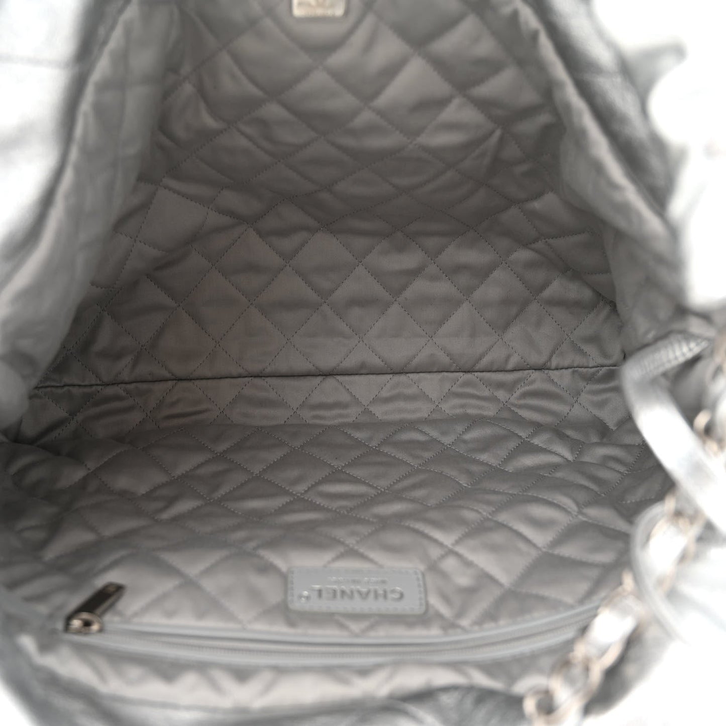 Metallic Calfskin Quilted Chanel 22 Silver