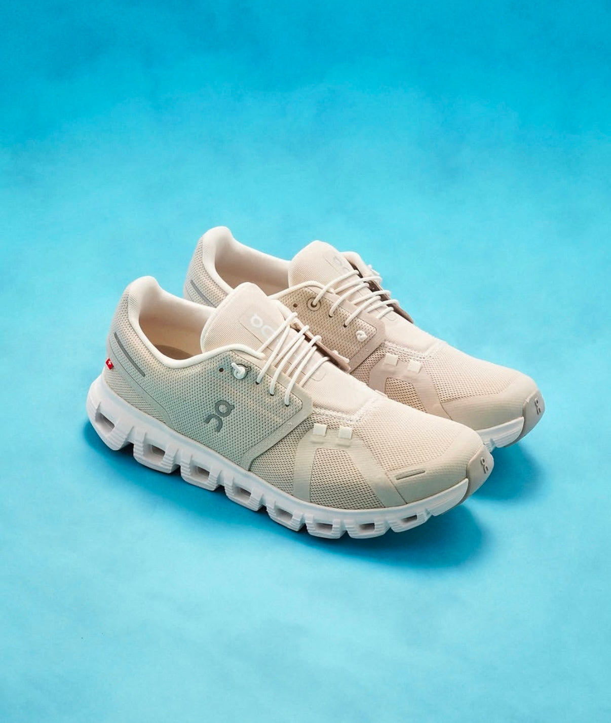 On Running Cloud 6 Pearl White