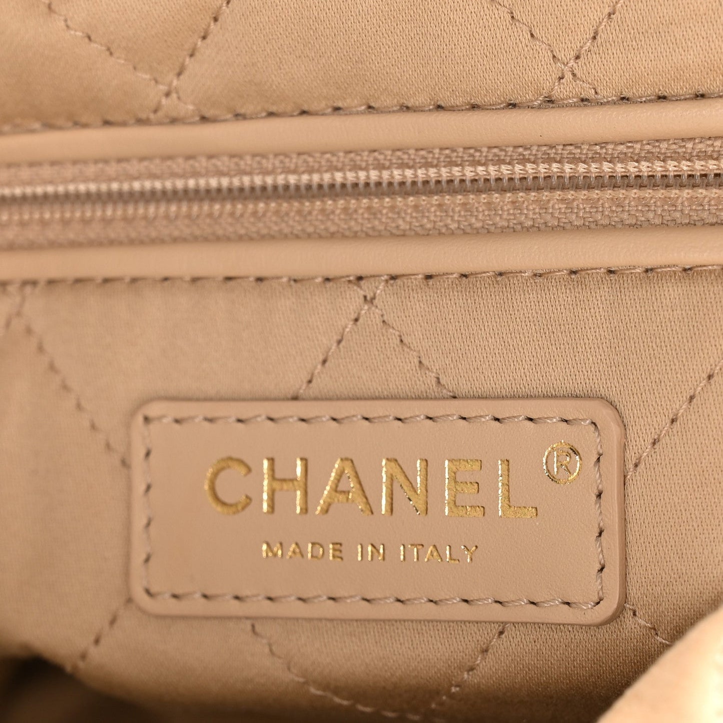 Shiny Calfskin Quilted Small Chanel 22 White
