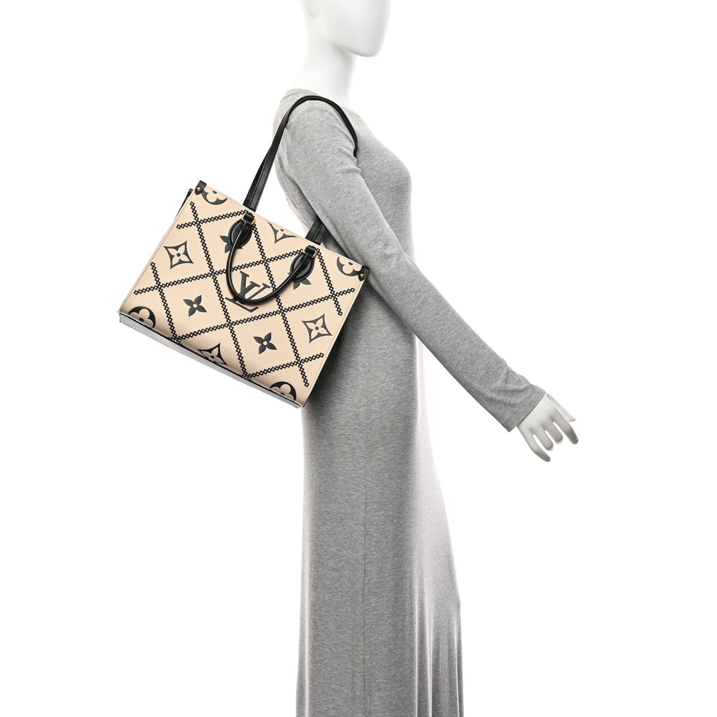 Empreinte Monogram Giant Broderies Onthego MM Cream Black