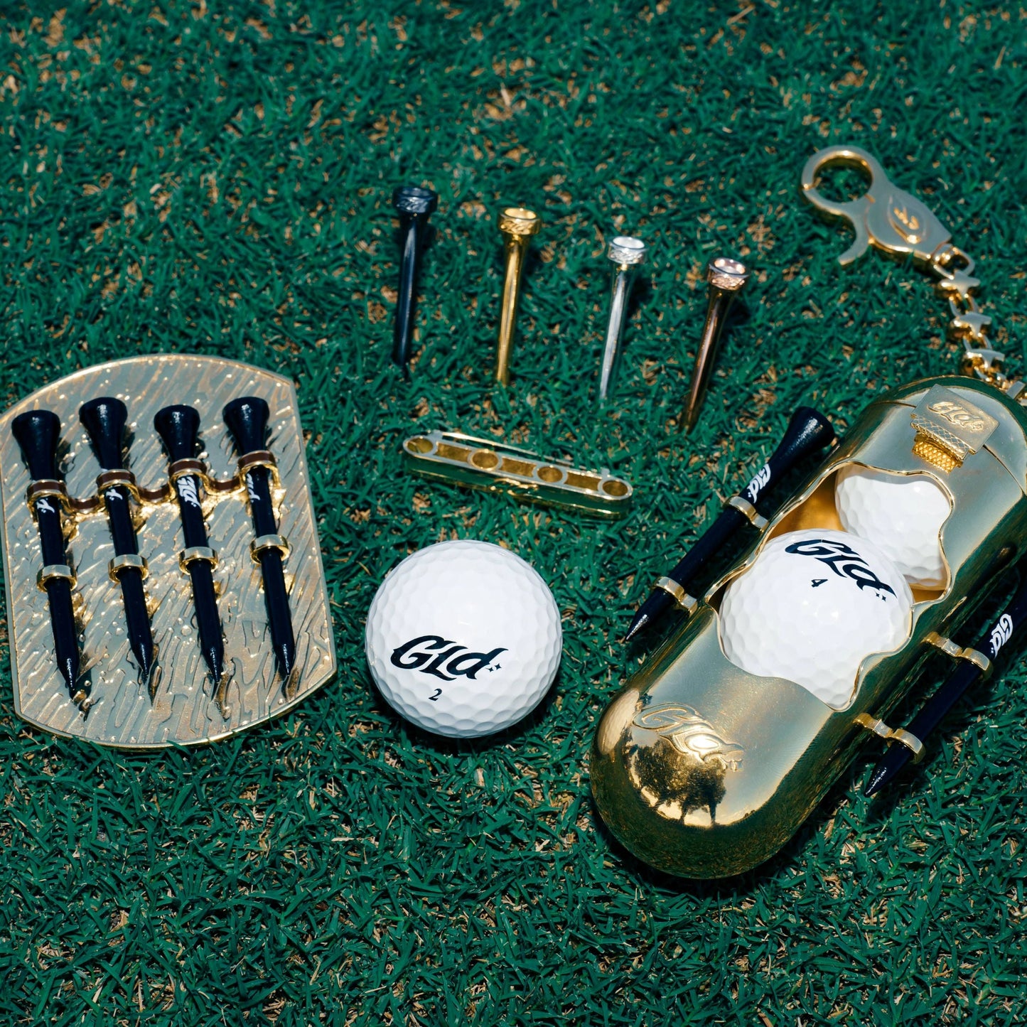 Golf Tee Pendant in Yellow Gold
