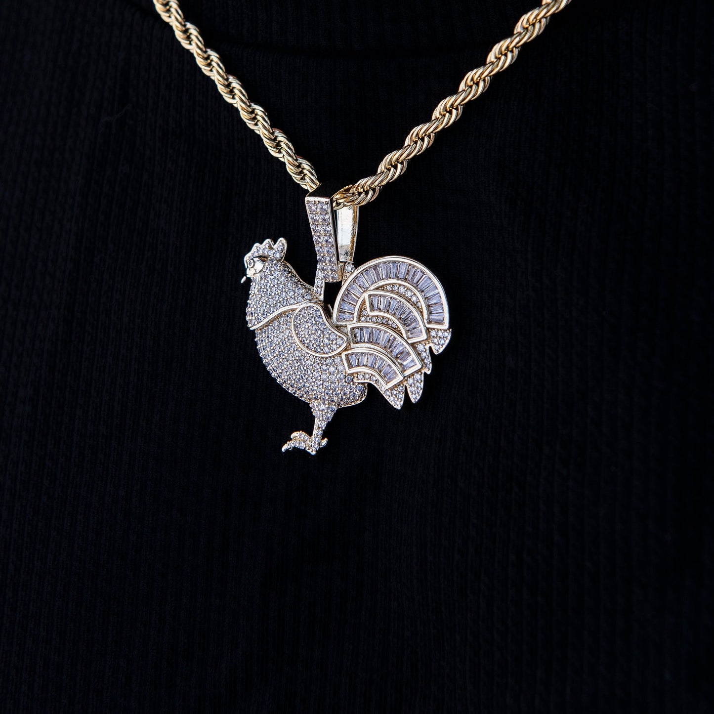 Iced Rooster Pendant in Yellow Gold