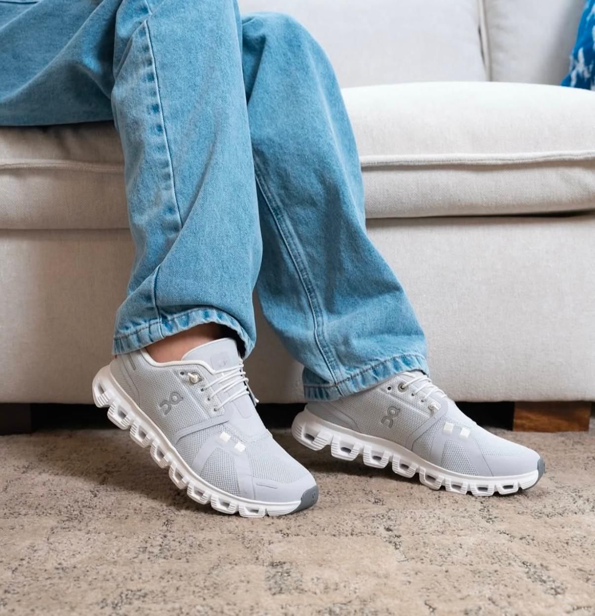 On Cloud 6 “Glacier Whiteâ€?