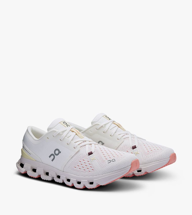 On Cloud X 4 ‘Ivory Sandâ€?