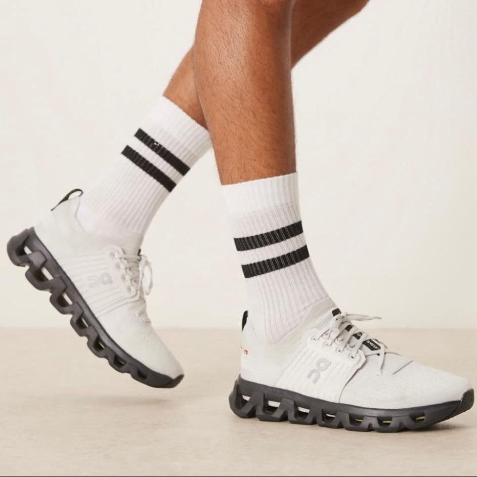 On Cloudswift 4 Wolf / Black â€?Lightweight Running