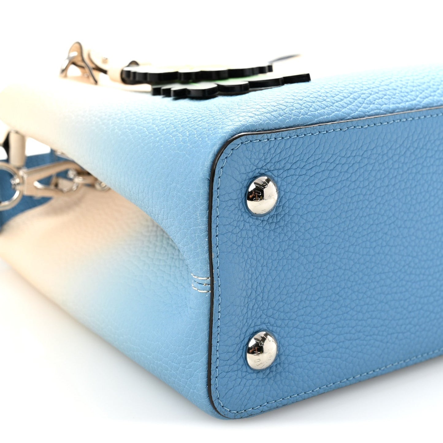 Taurillon Capucines MM Gradient Blue