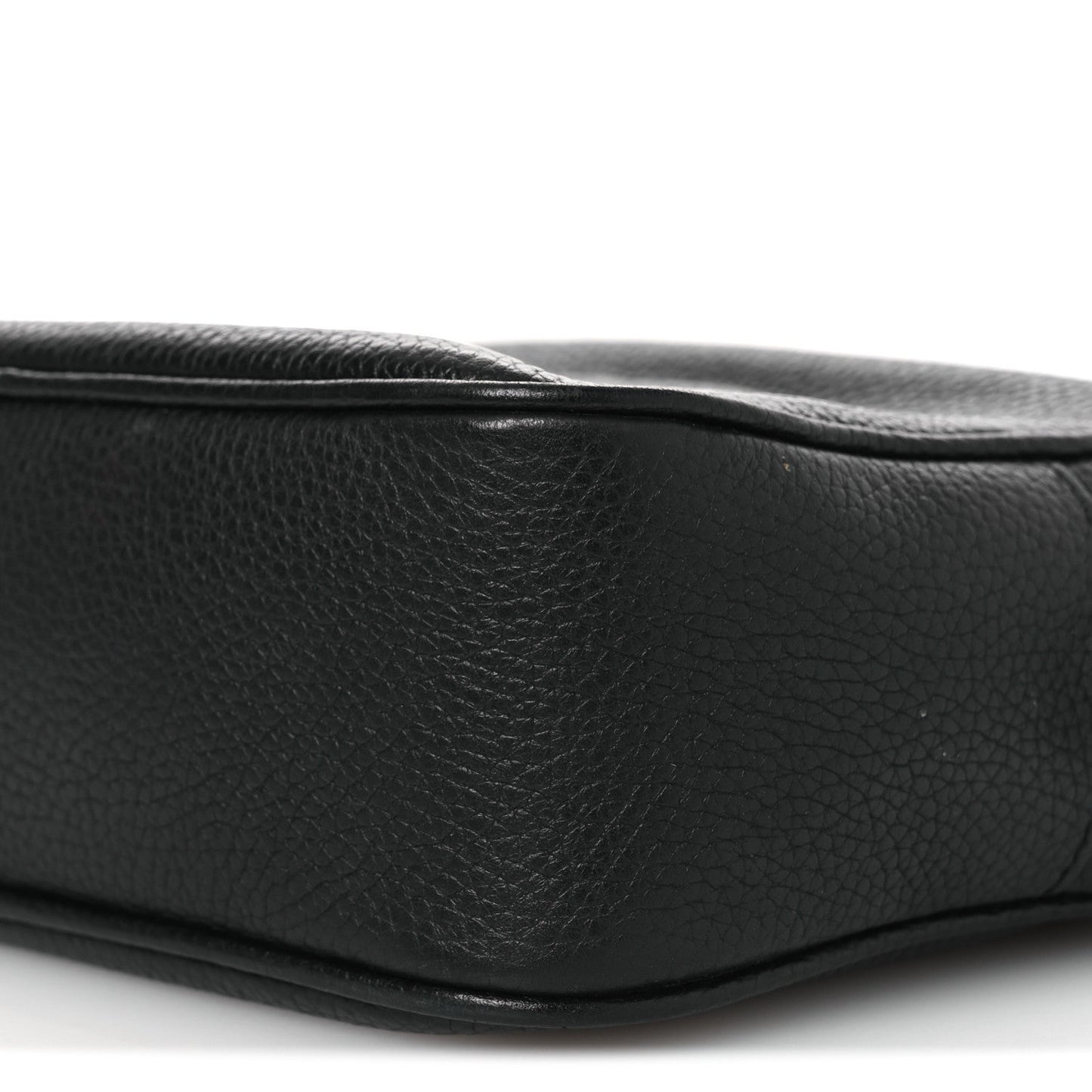 Pebbled Calfskin Small Soho Disco Bag Black