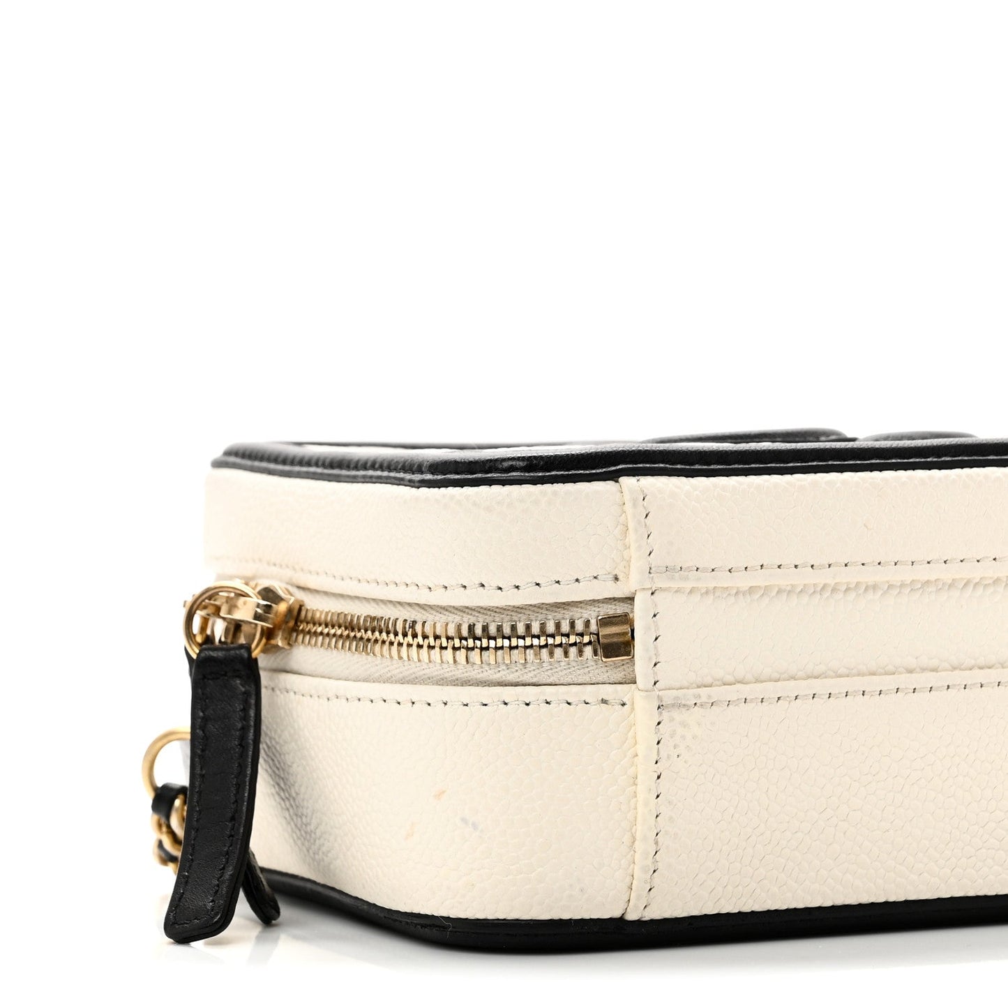 Caviar Quilted Small CC Filigree Vanity Case White Black