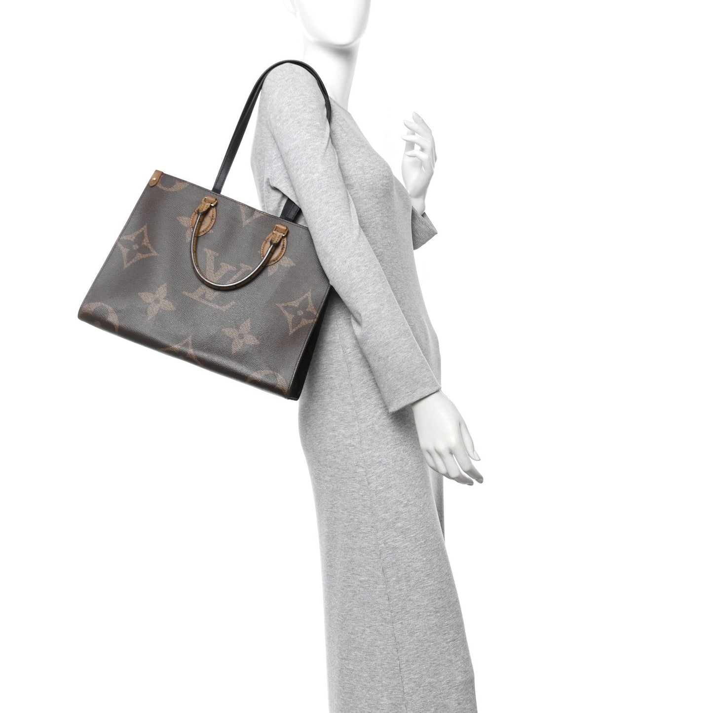 Reverse Monogram Giant Onthego MM