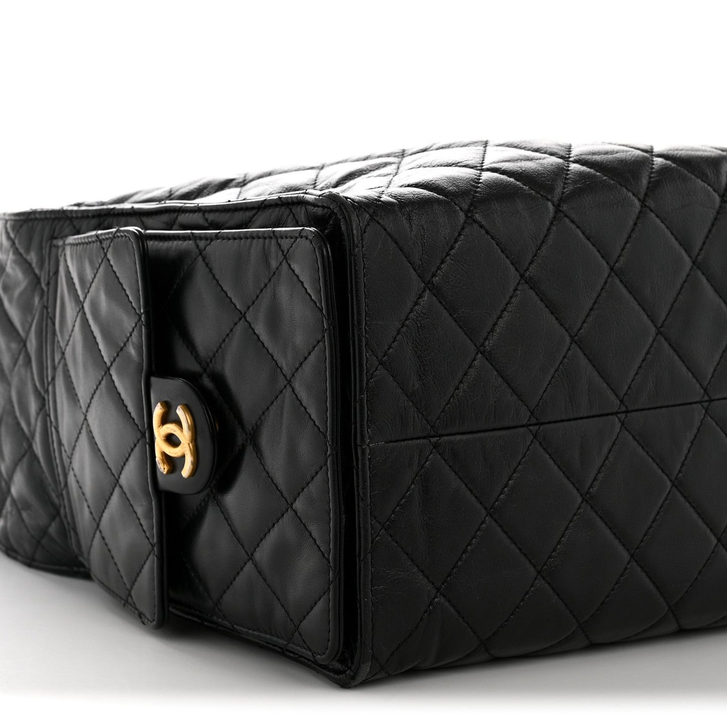 Shiny Crumpled Calfskin Quilted Medium Chanel 25 Handbag Black