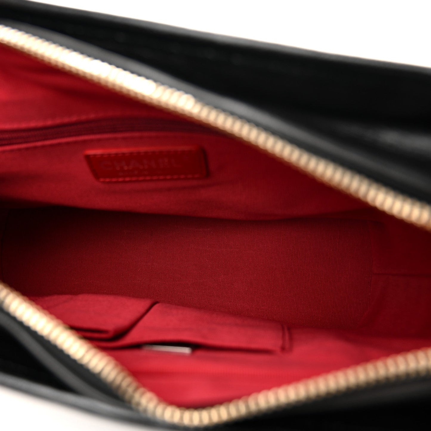 Aged Calfskin Quilted New Medium Gabrielle Hobo Black