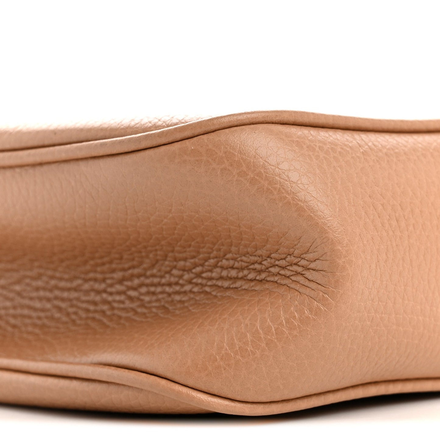 Pebbled Calfskin Small Soho Disco Bag Camelia