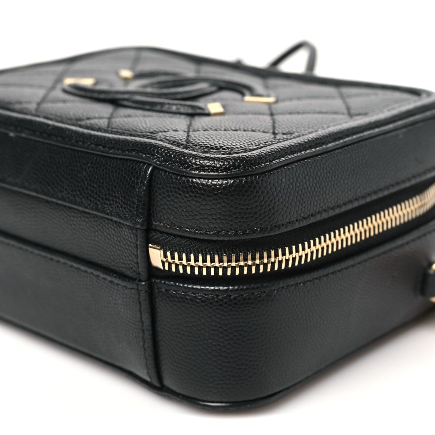 Caviar Quilted Small CC Filigree Vanity Case Black