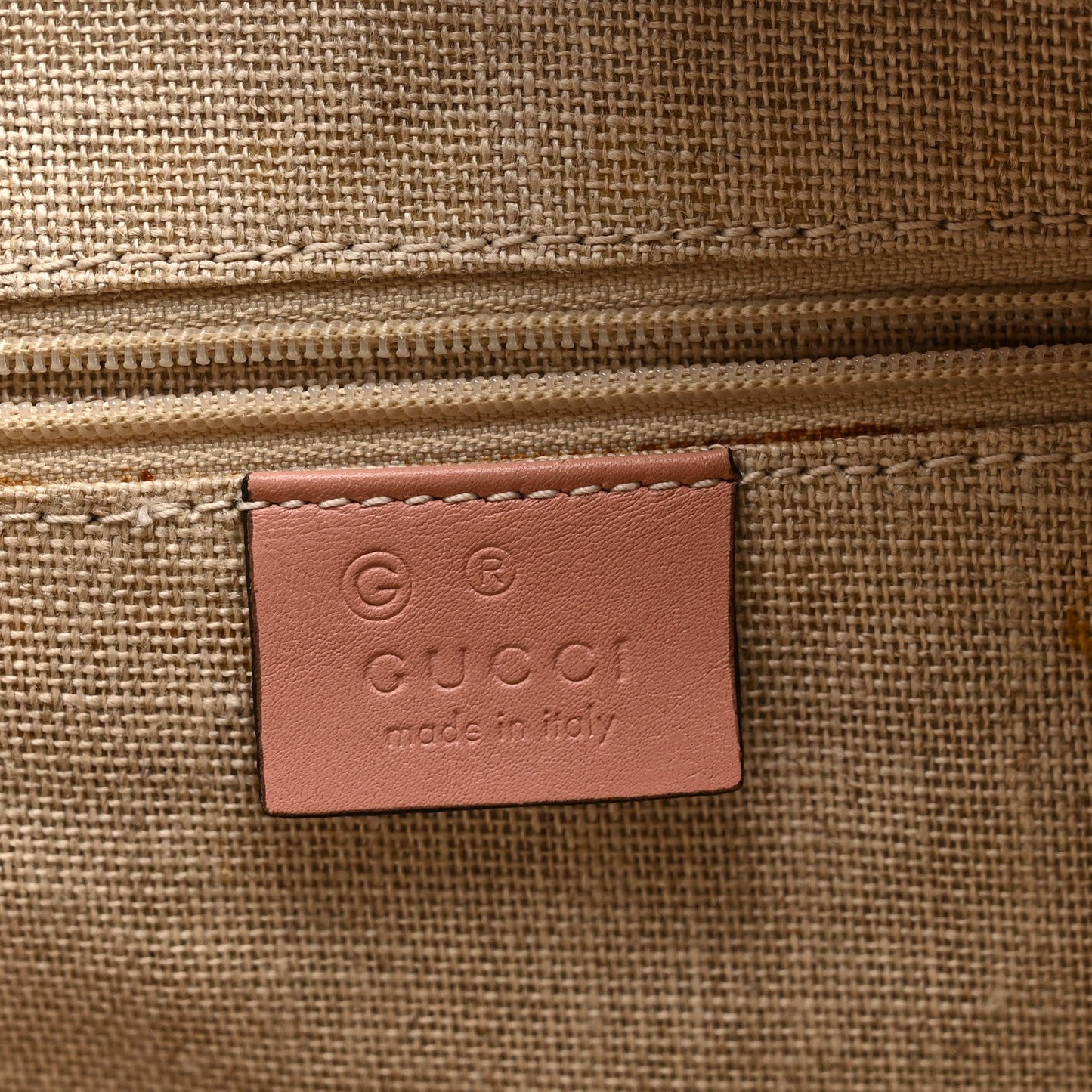 Soft Microguccissima Medium Bree Shoulder Bag Soft Pink