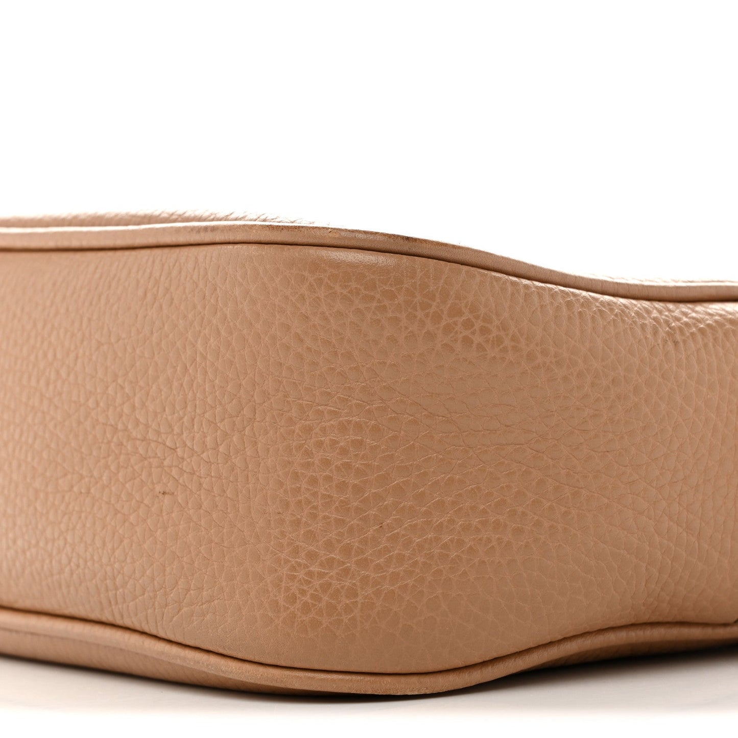 Pebbled Calfskin Small Soho Disco Bag Camelia