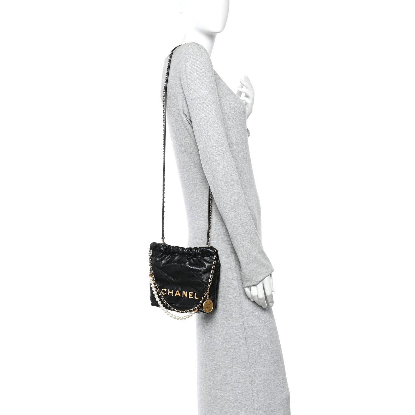 Shiny Crumpled Calfskin Quilted Pearl Mini Chanel 22 Black
