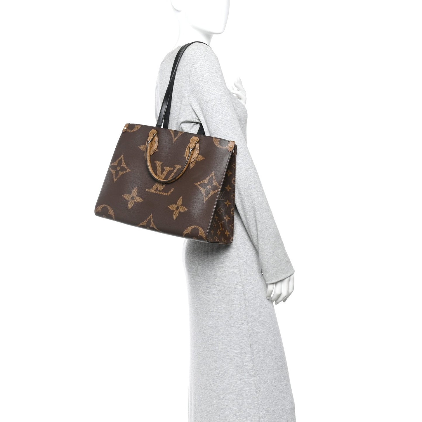 Reverse Monogram Giant Onthego MM