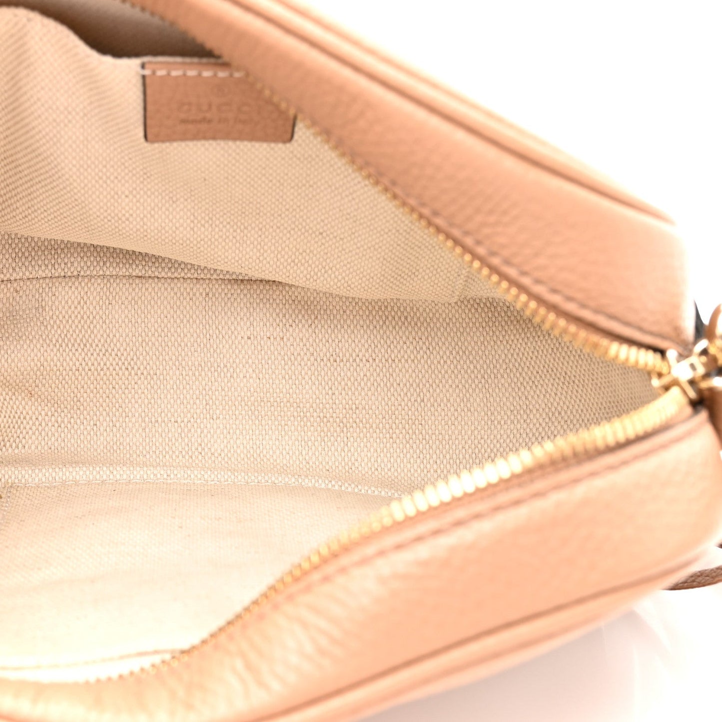 Pebbled Calfskin Small Soho Disco Bag Camelia