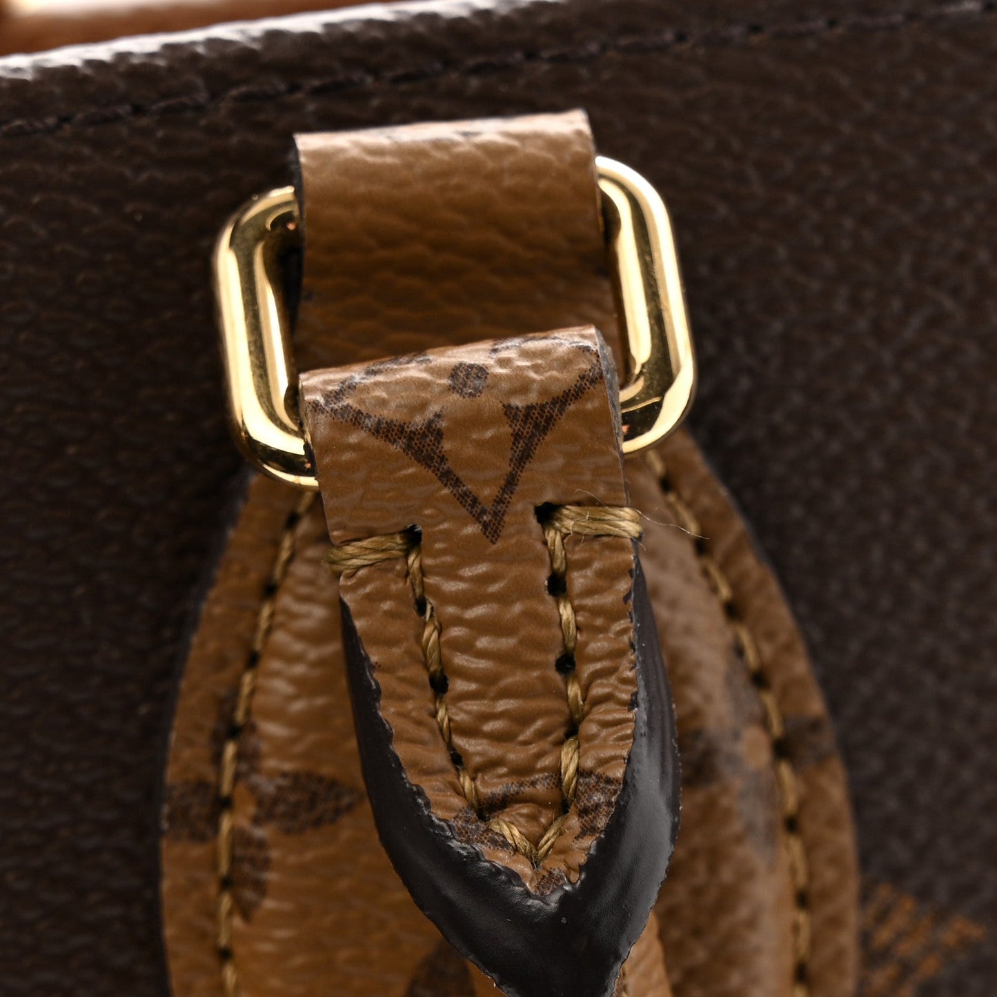 Reverse Monogram Giant Onthego PM