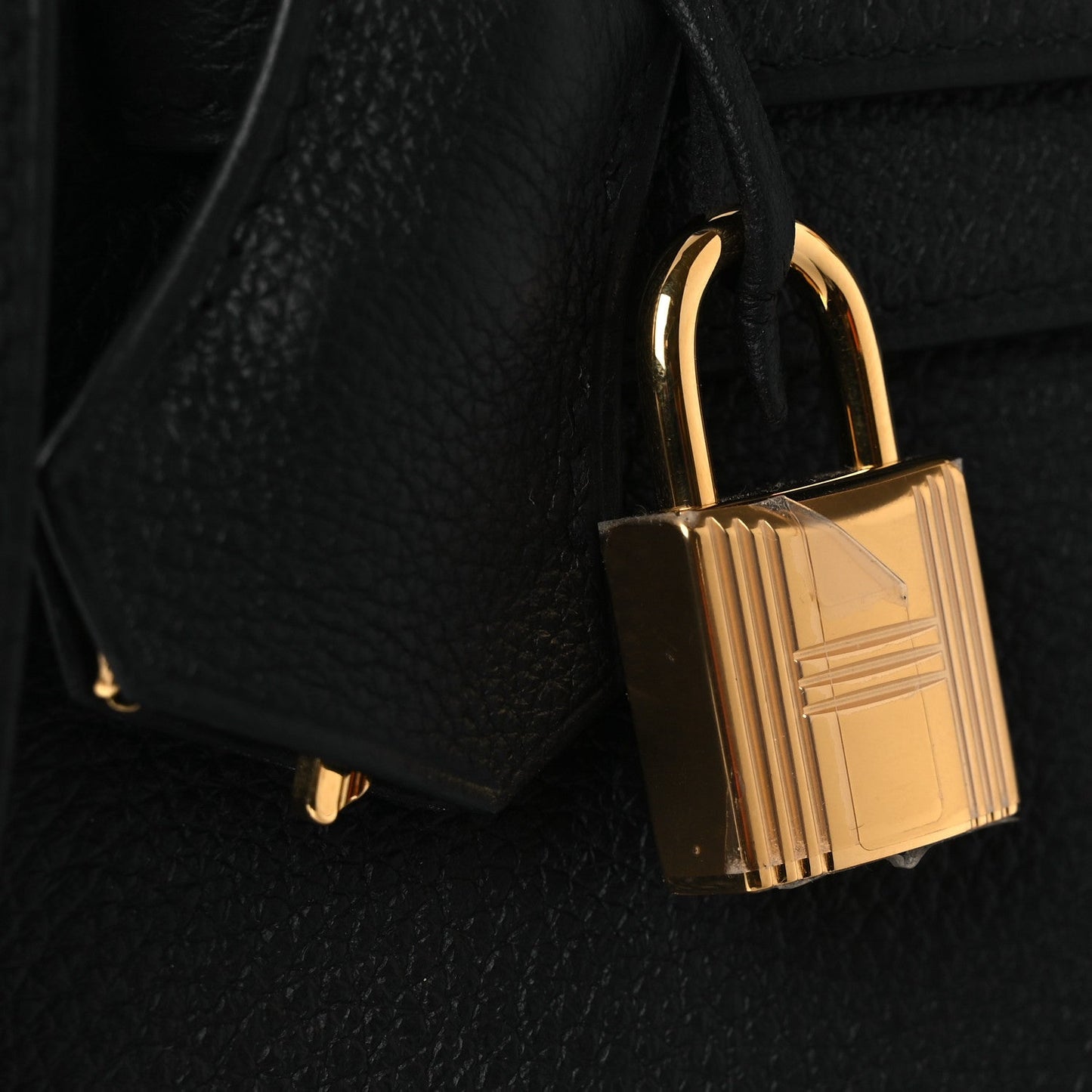 Togo Kelly Retourne 25 Black