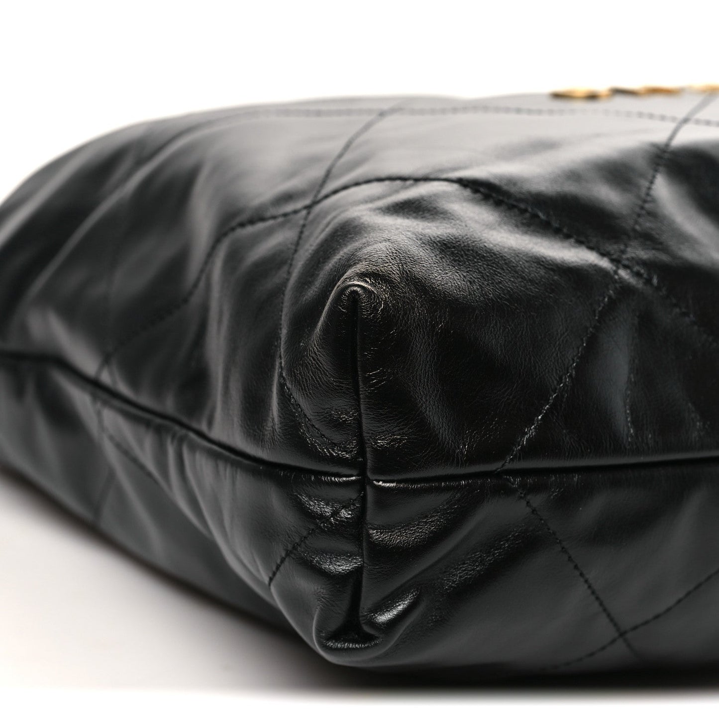 Shiny Calfskin Quilted Chanel 22 Black
