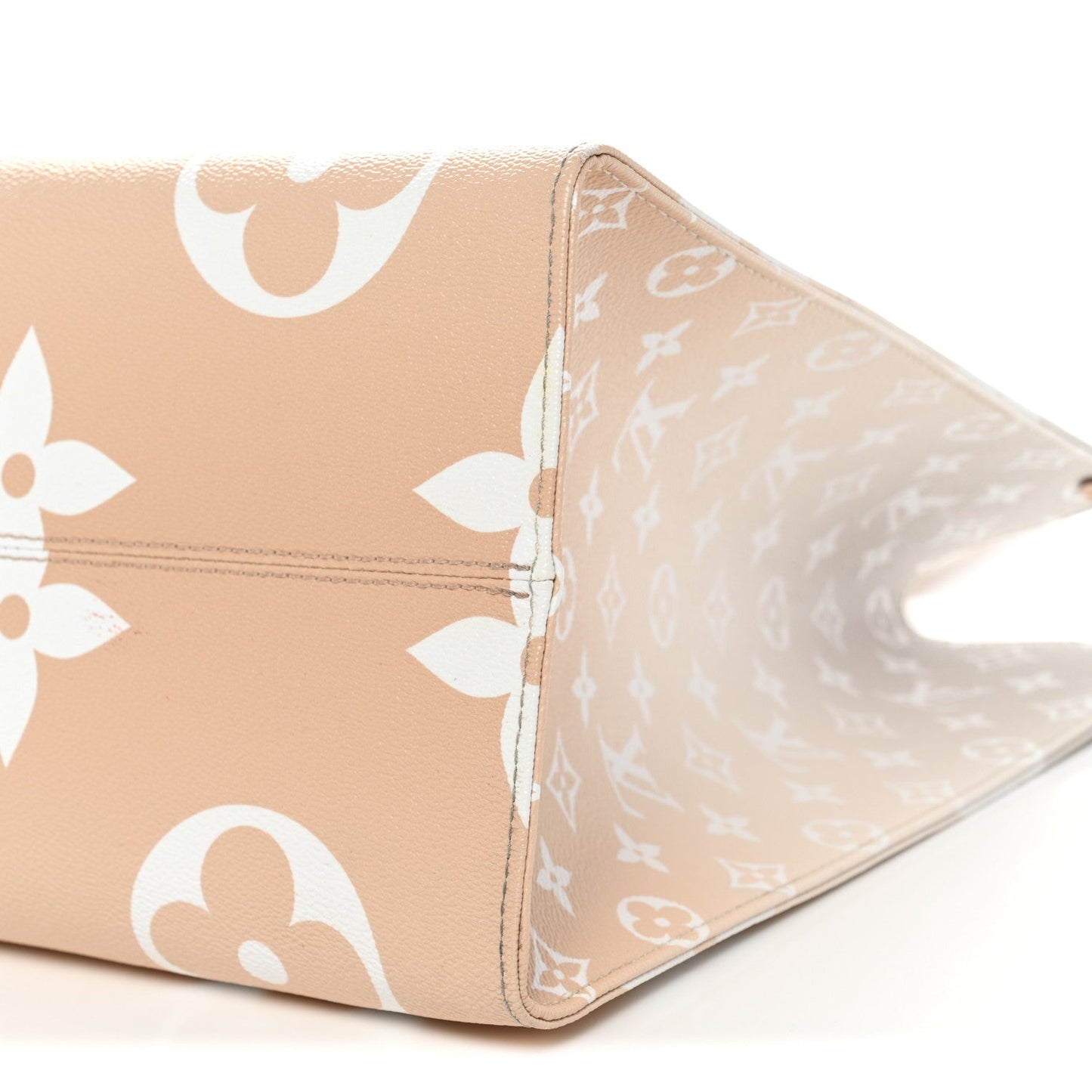 Monogram Giant By The Pool Onthego GM Brume