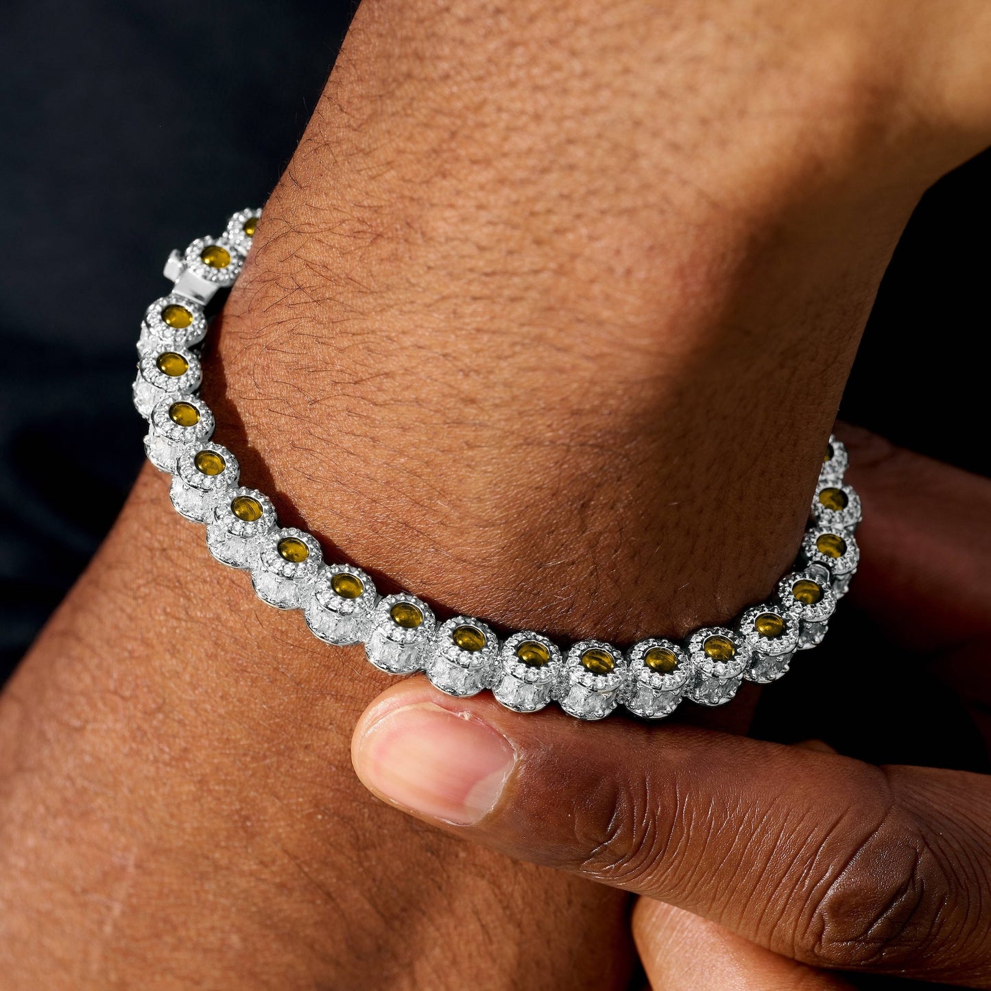 Canary Iced Multi Dimensional Bangle Bracelet in White Gold