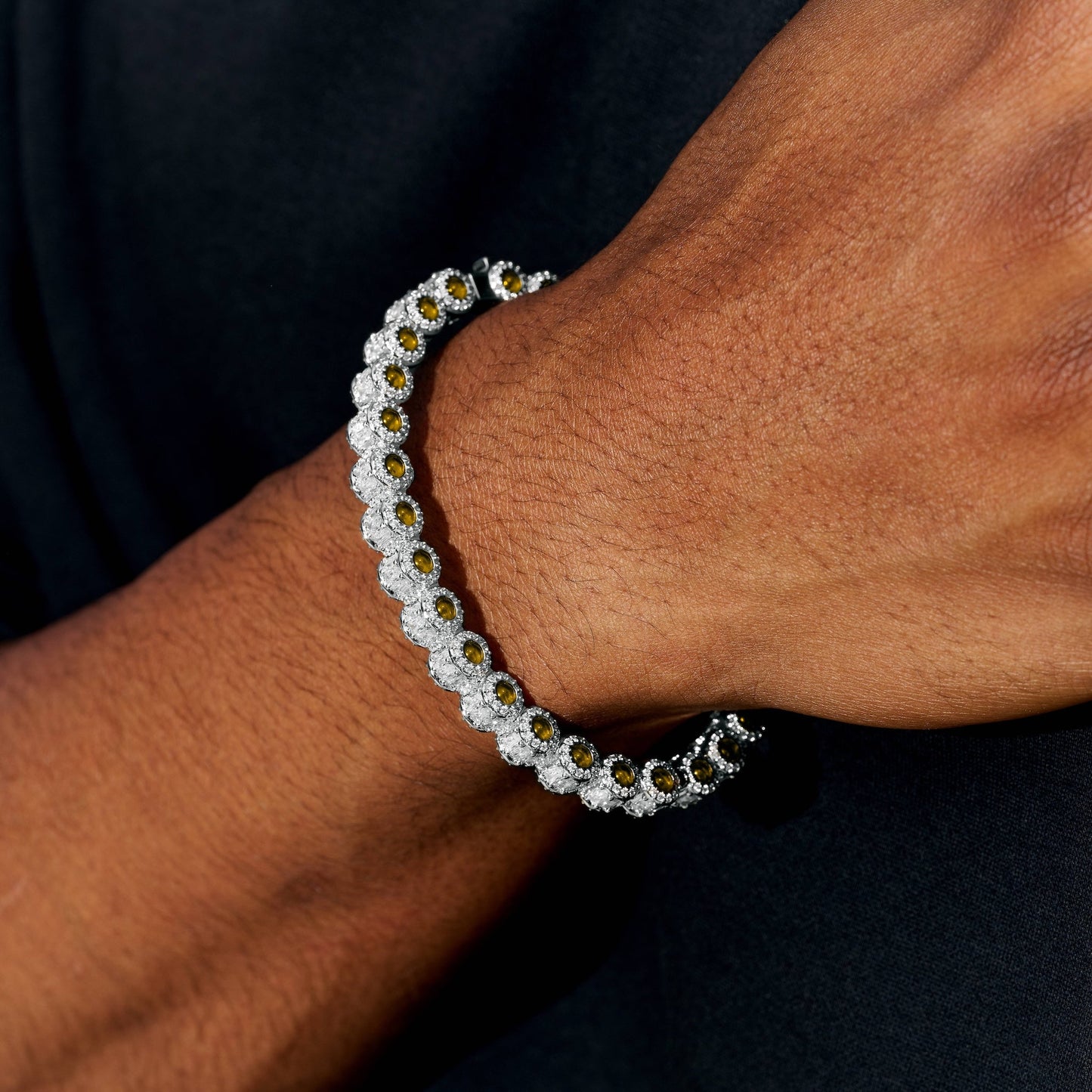 Canary Iced Multi Dimensional Bangle Bracelet in White Gold