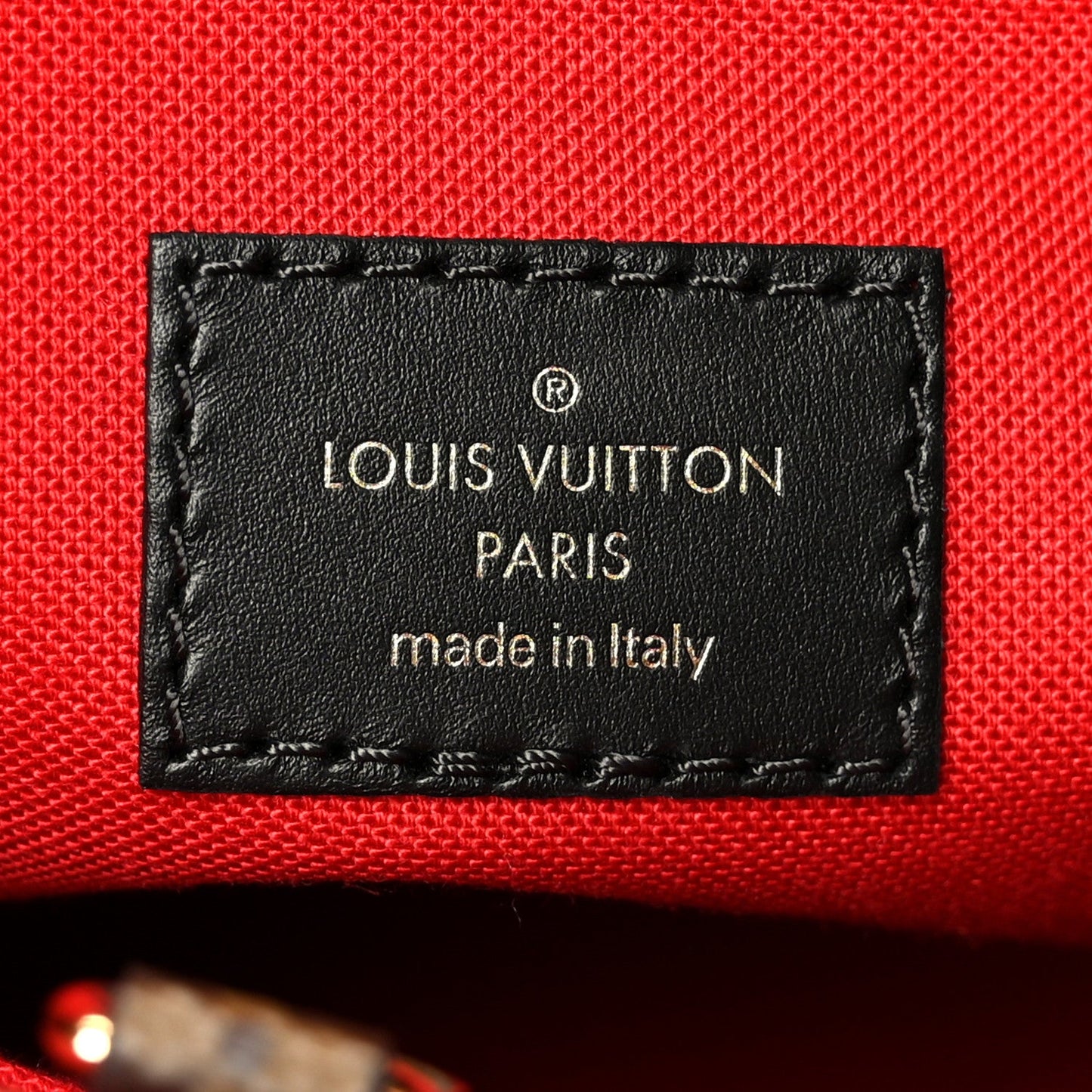 Reverse Monogram Giant Onthego PM