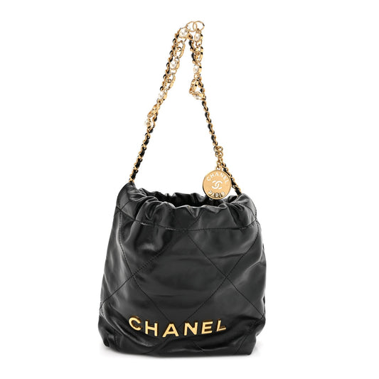 Shiny Calfskin Quilted Pearl CC Chain Mini Chanel 22 Black