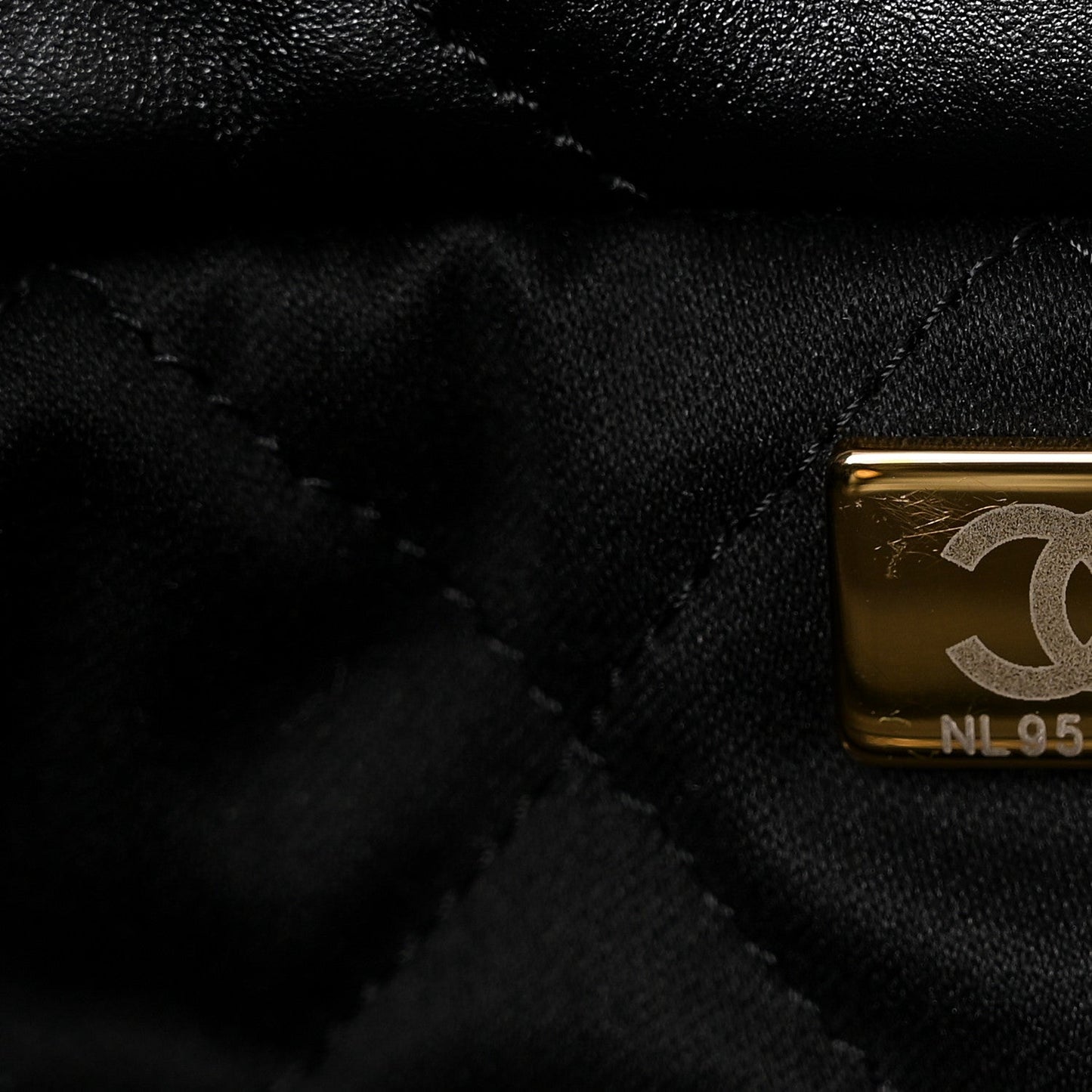 Shiny Calfskin Quilted Small Chanel 22 Black
