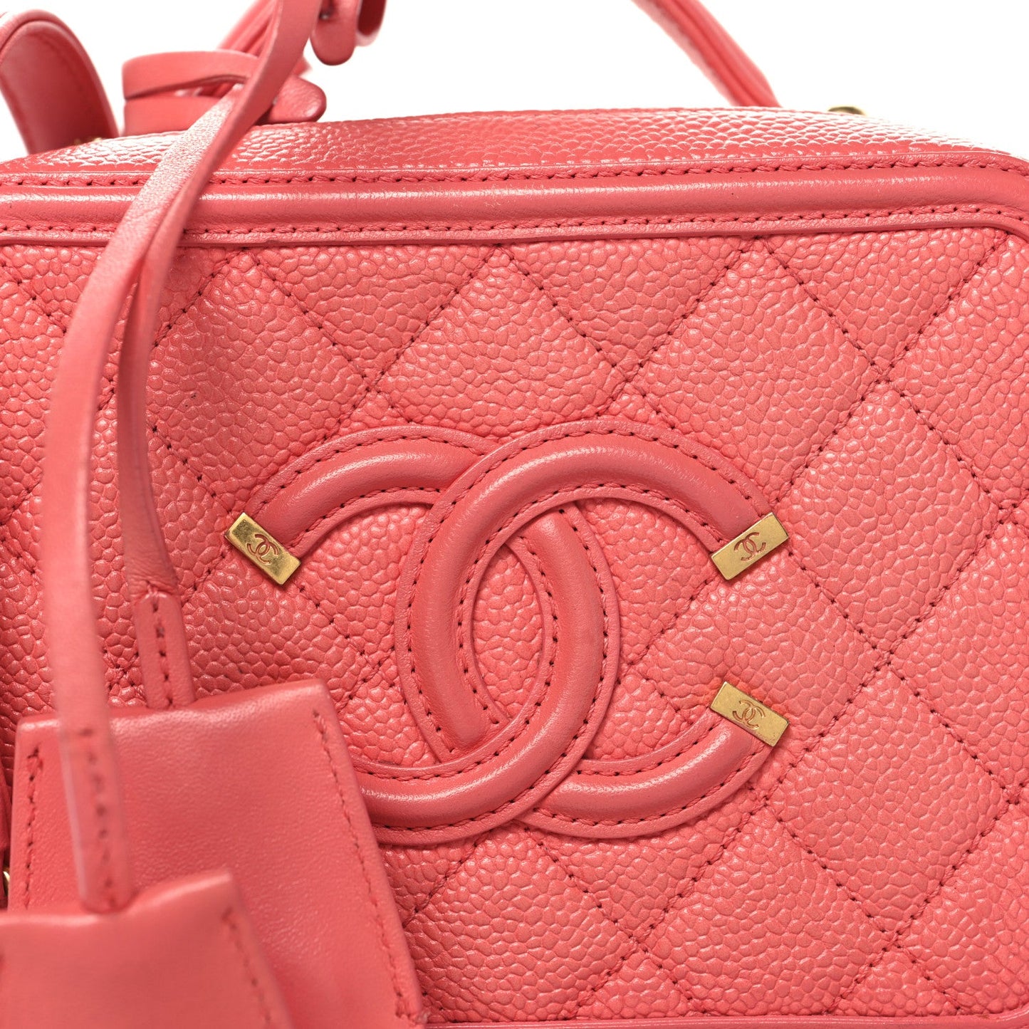 Caviar Quilted Small CC Filigree Vanity Case Pink