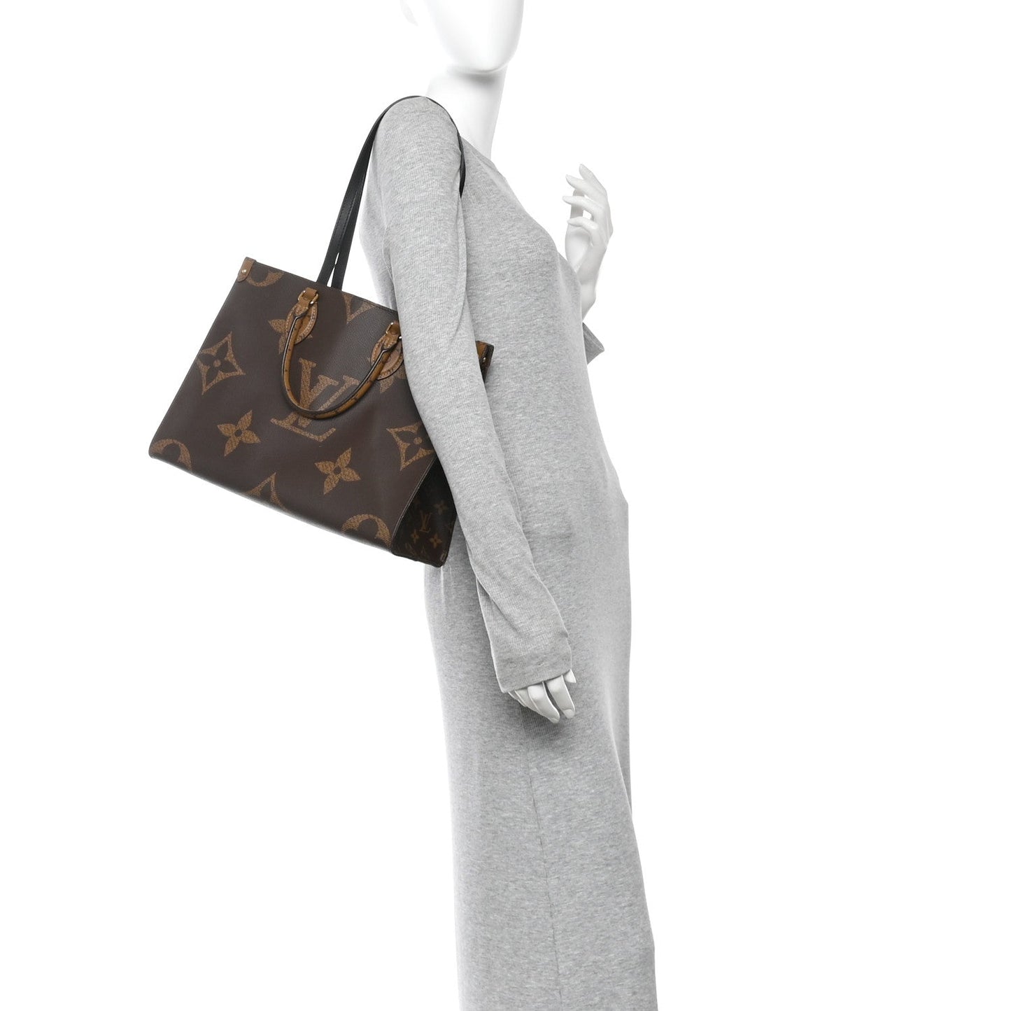 Reverse Monogram Giant Onthego MM