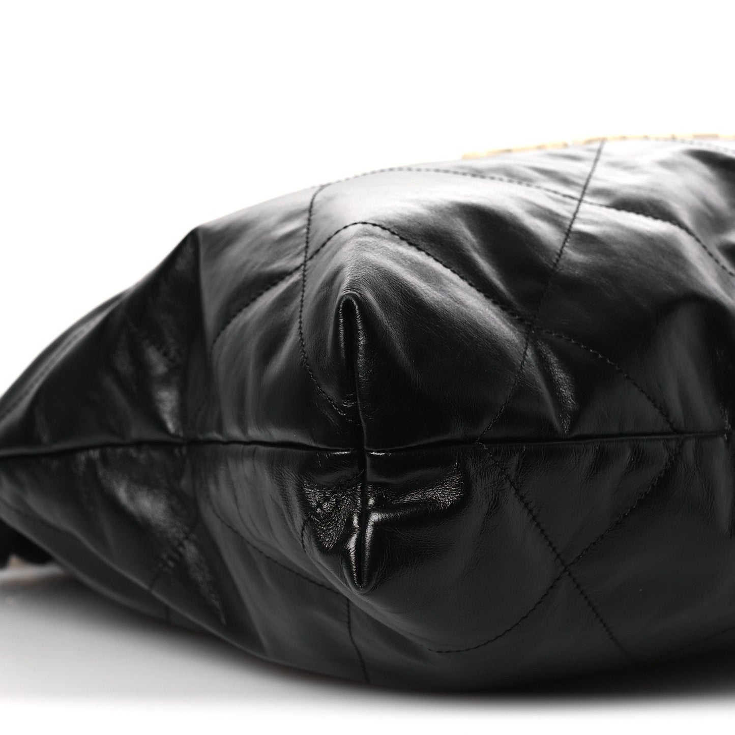 Shiny Calfskin Quilted Chanel 22 Black White